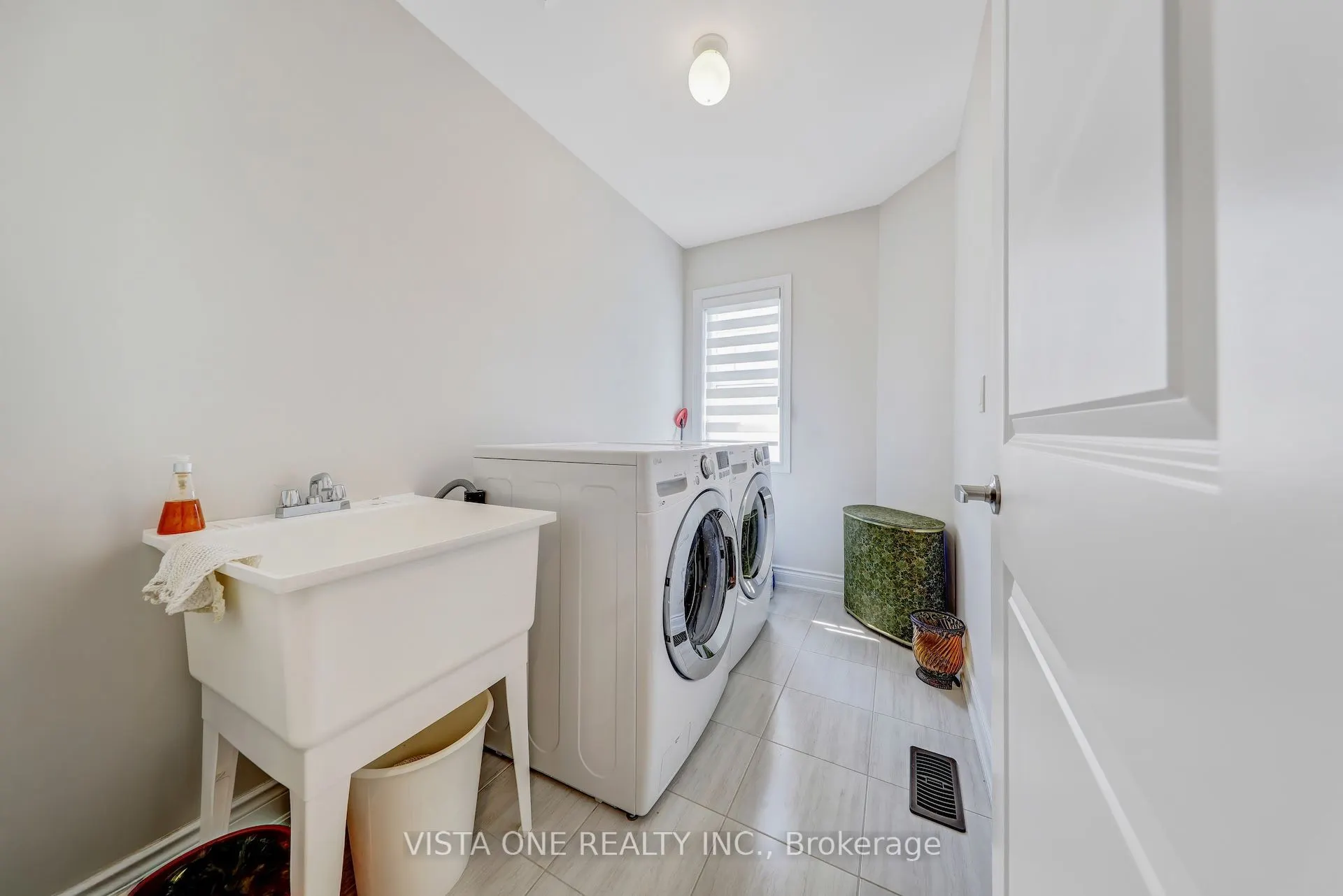 26 Zenith Avenue