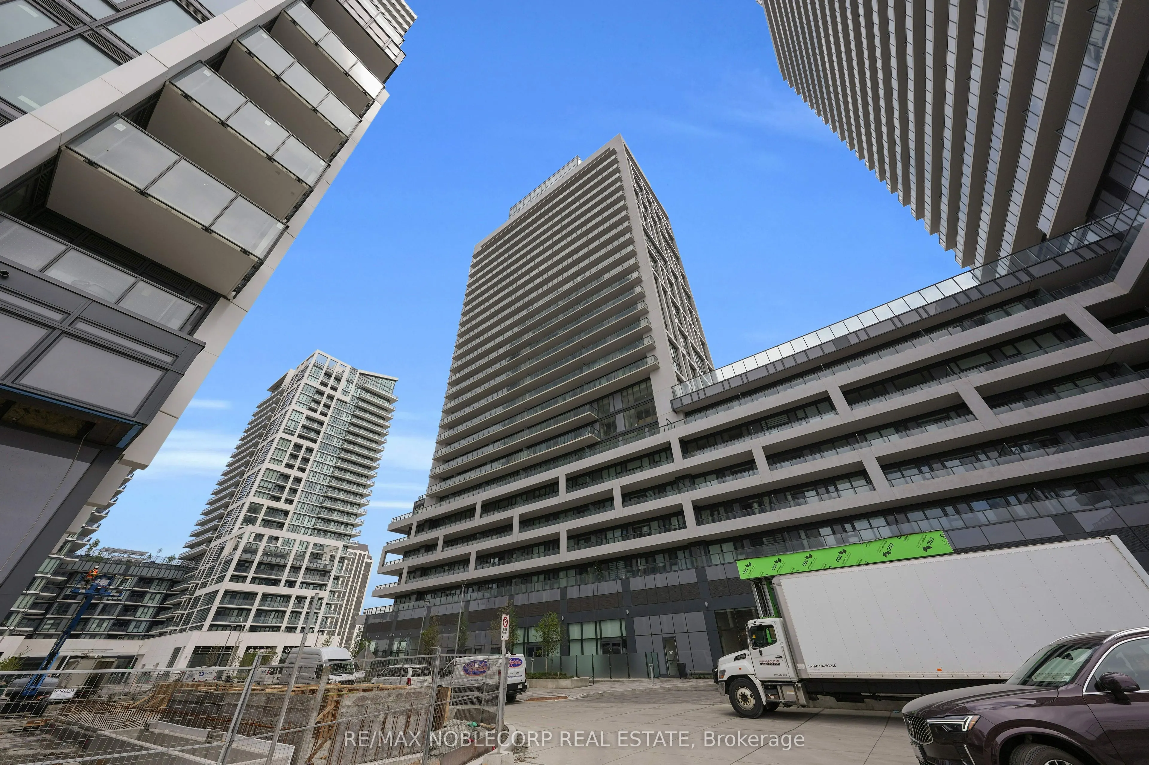 8960 Jane Street, #2107