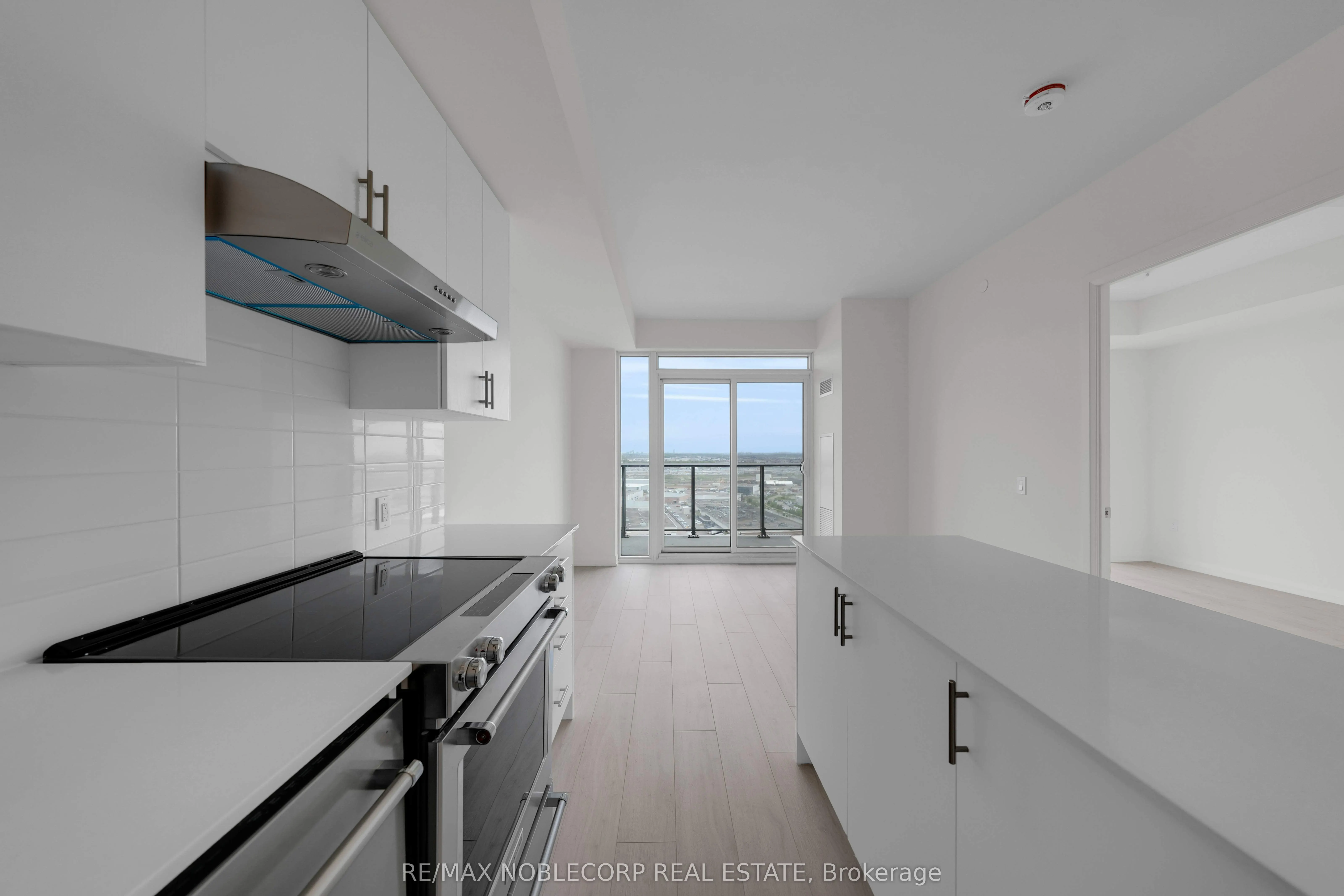 8960 Jane Street, #2107
