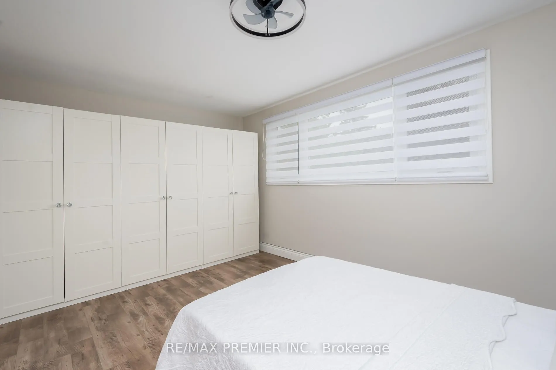 15 Maple Avenue W