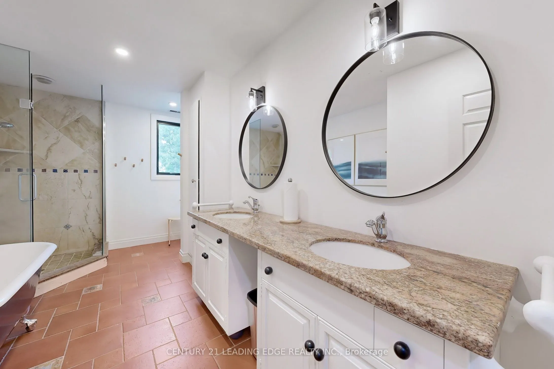 18 Ridgevale Drive
