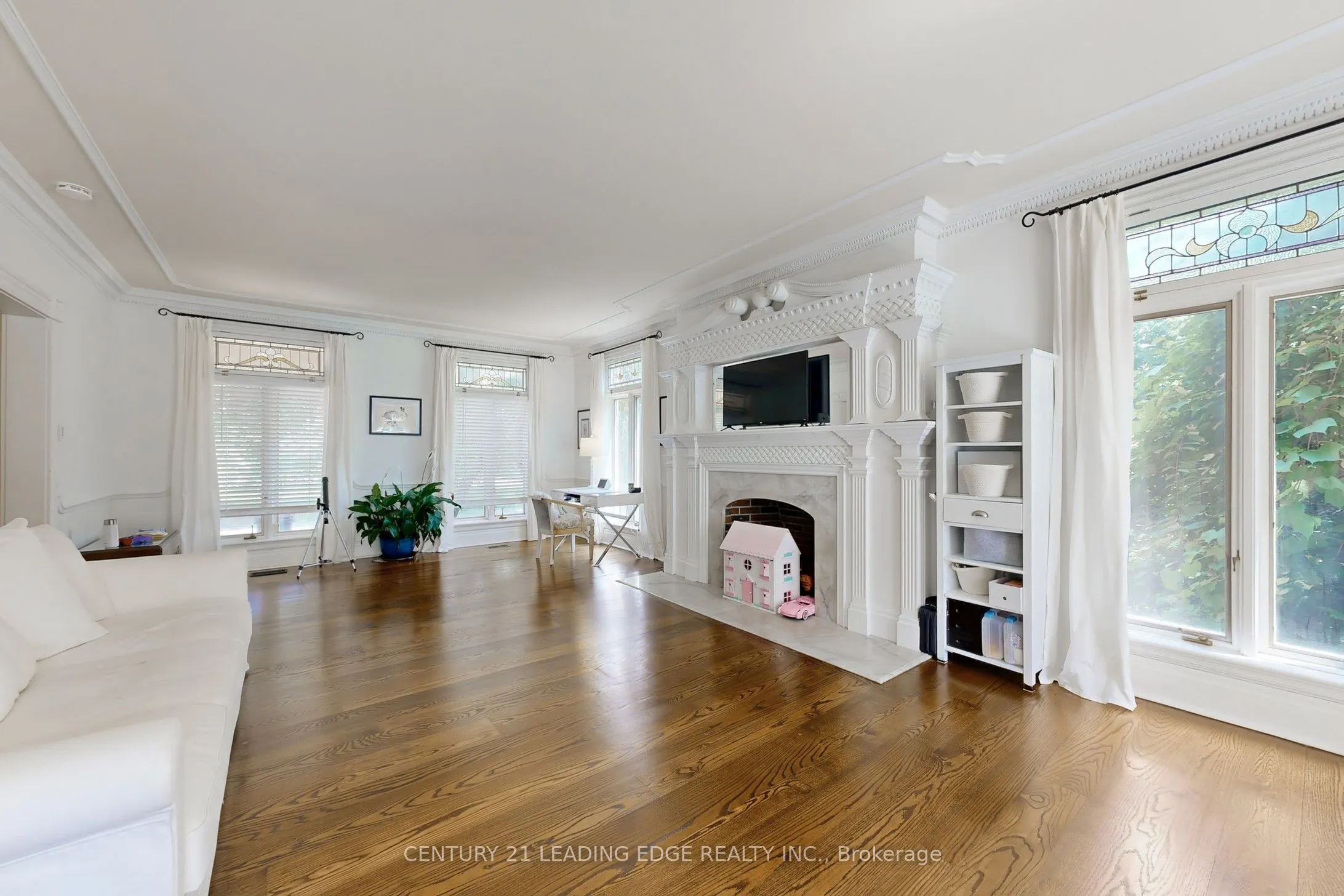 18 Ridgevale Drive