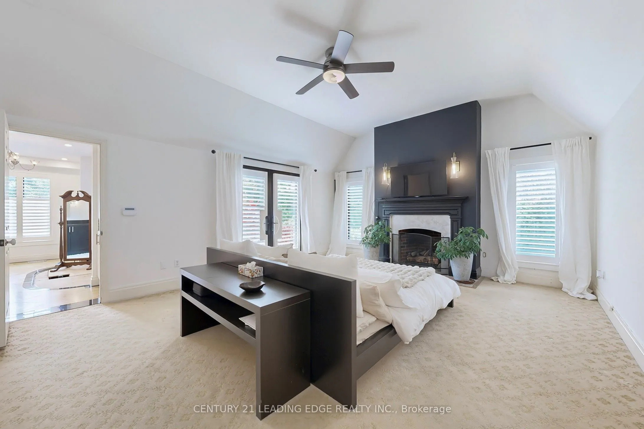 18 Ridgevale Drive