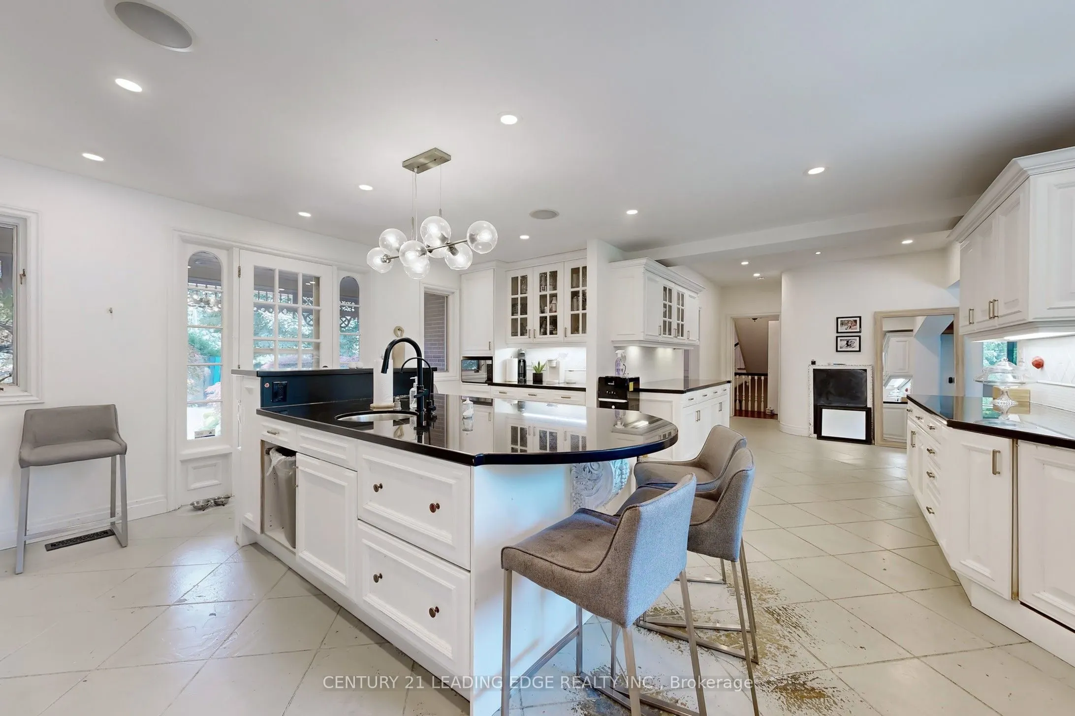 18 Ridgevale Drive