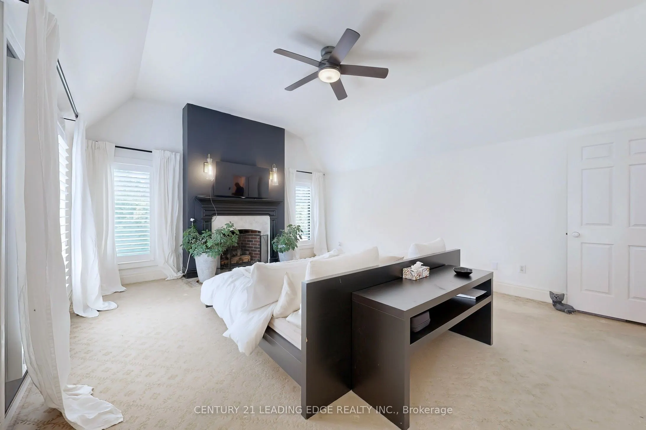 18 Ridgevale Drive