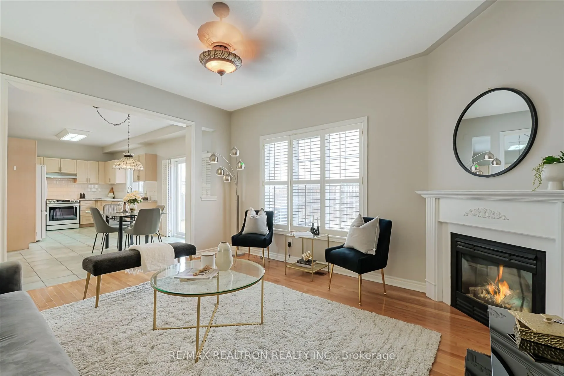 2 Foxfield Crescent