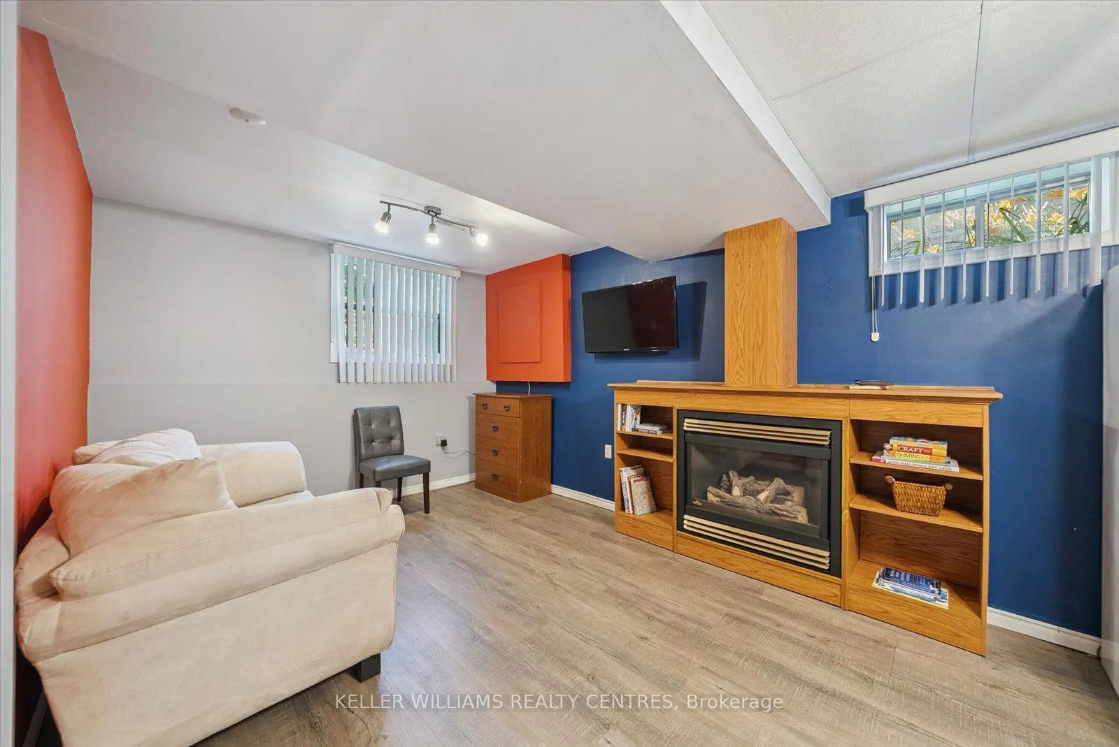 26 Stonehill Boulevard
