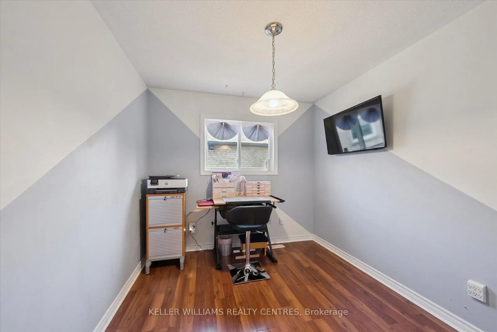 26 Stonehill Boulevard