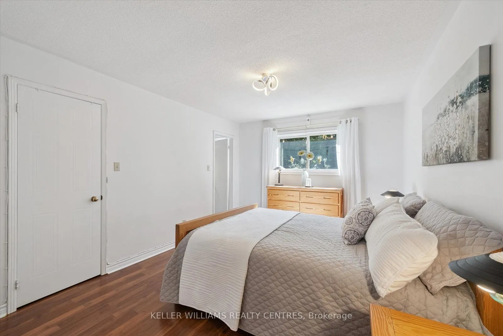 26 Stonehill Boulevard