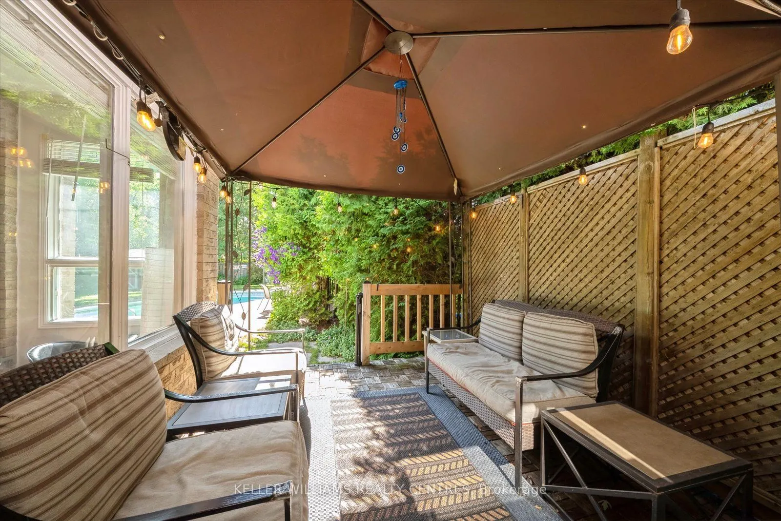 26 Stonehill Boulevard