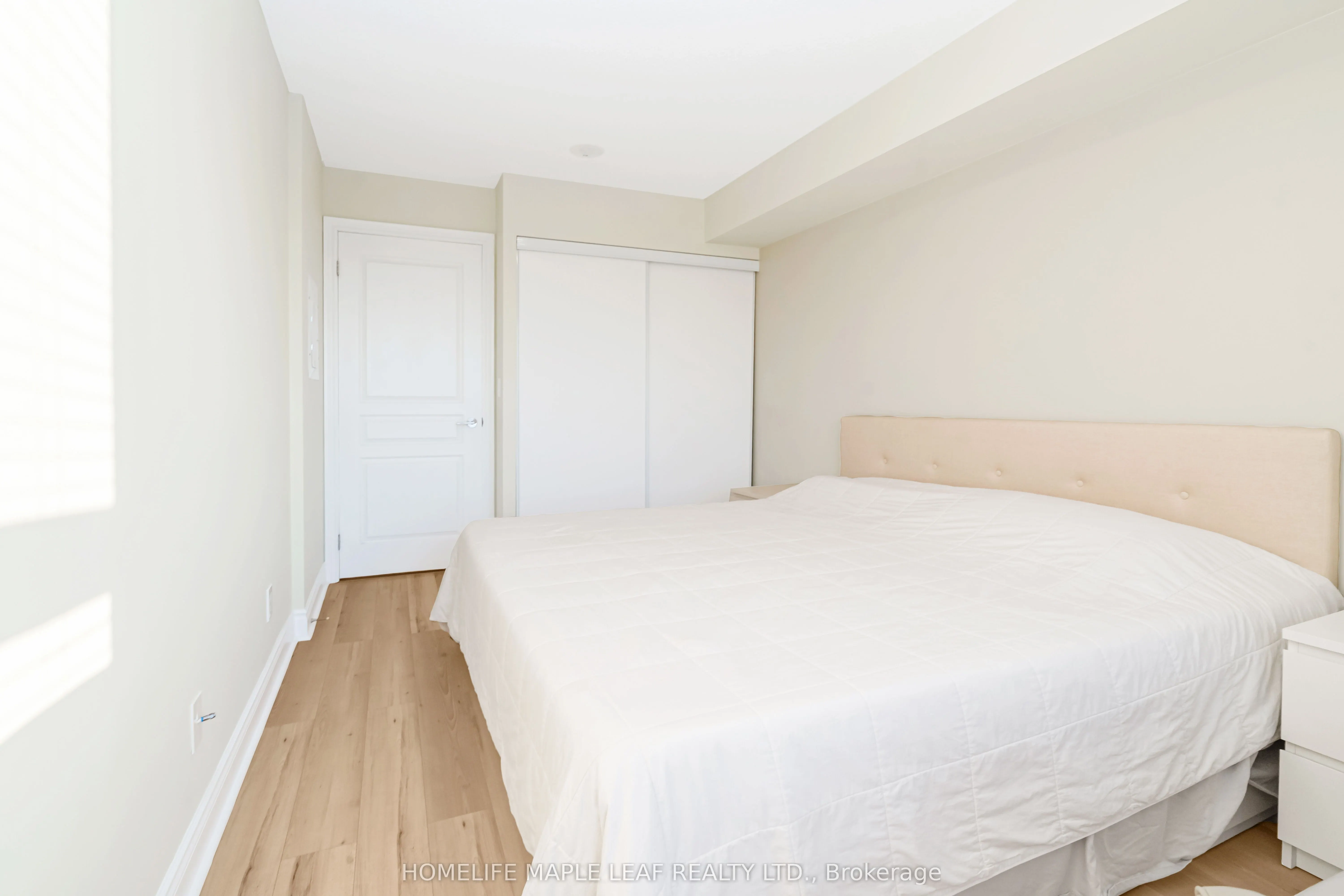 7 North Park Road, #1406