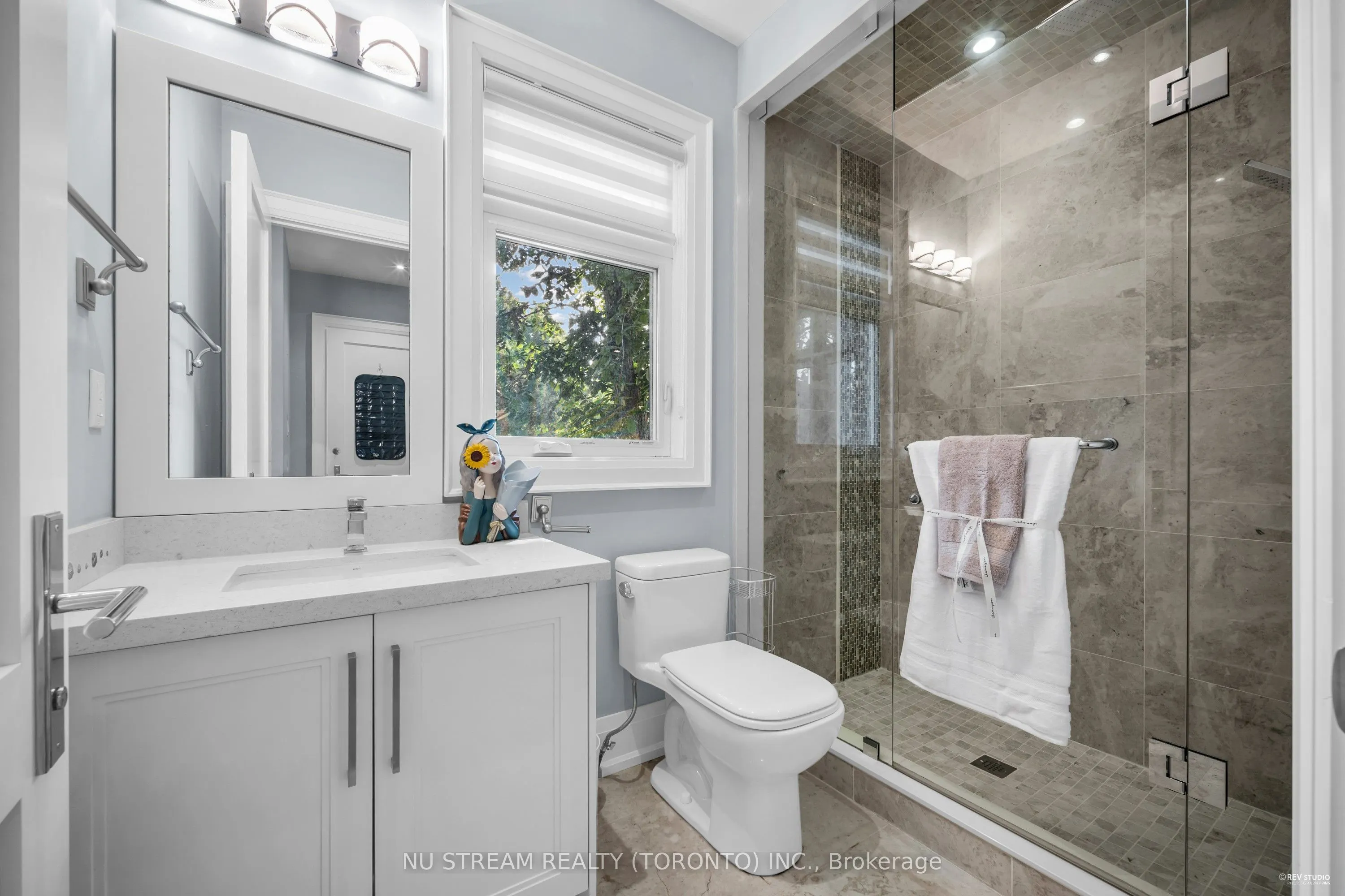 3 Greentree Road