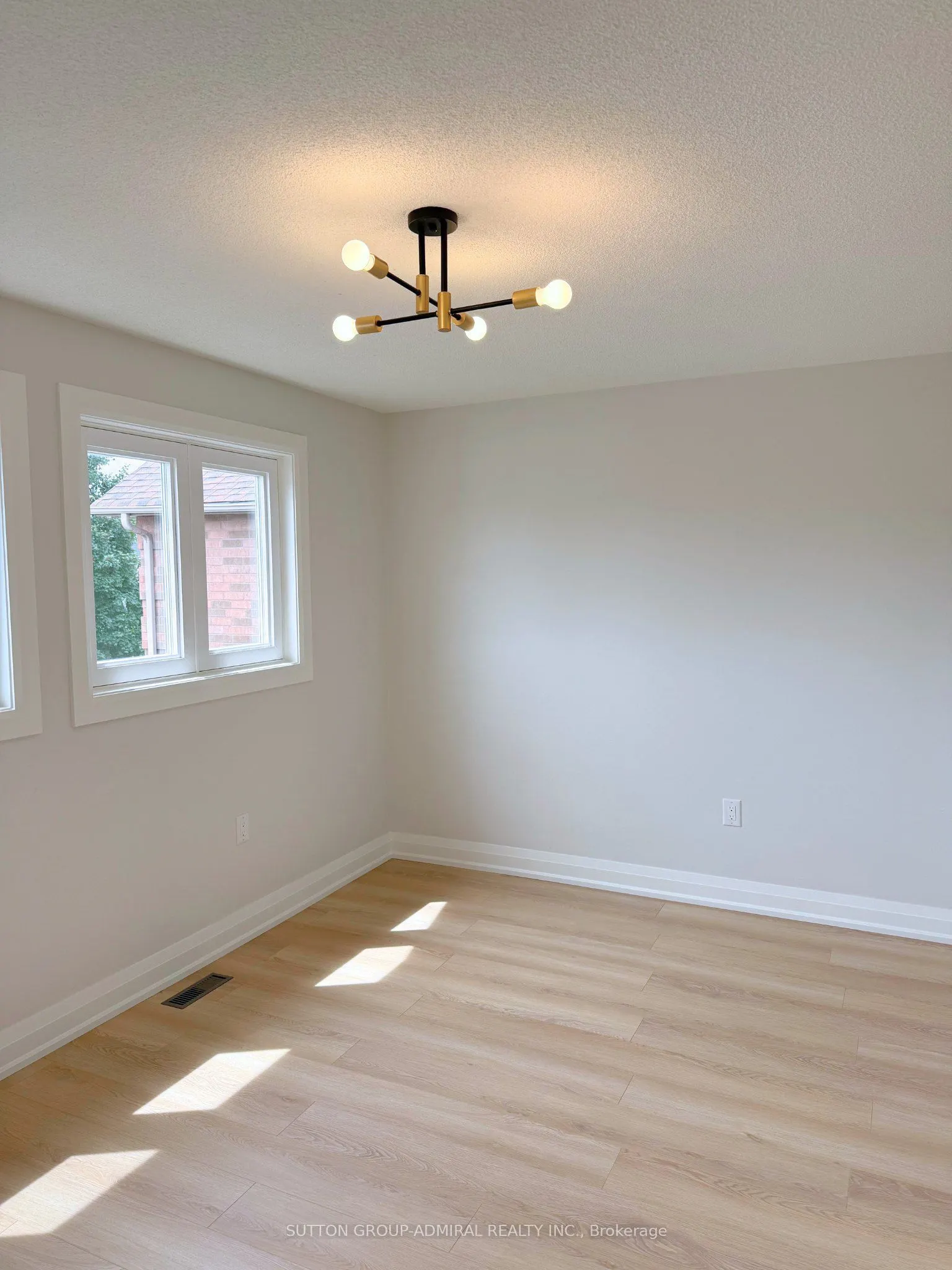 44 Bayel Crescent