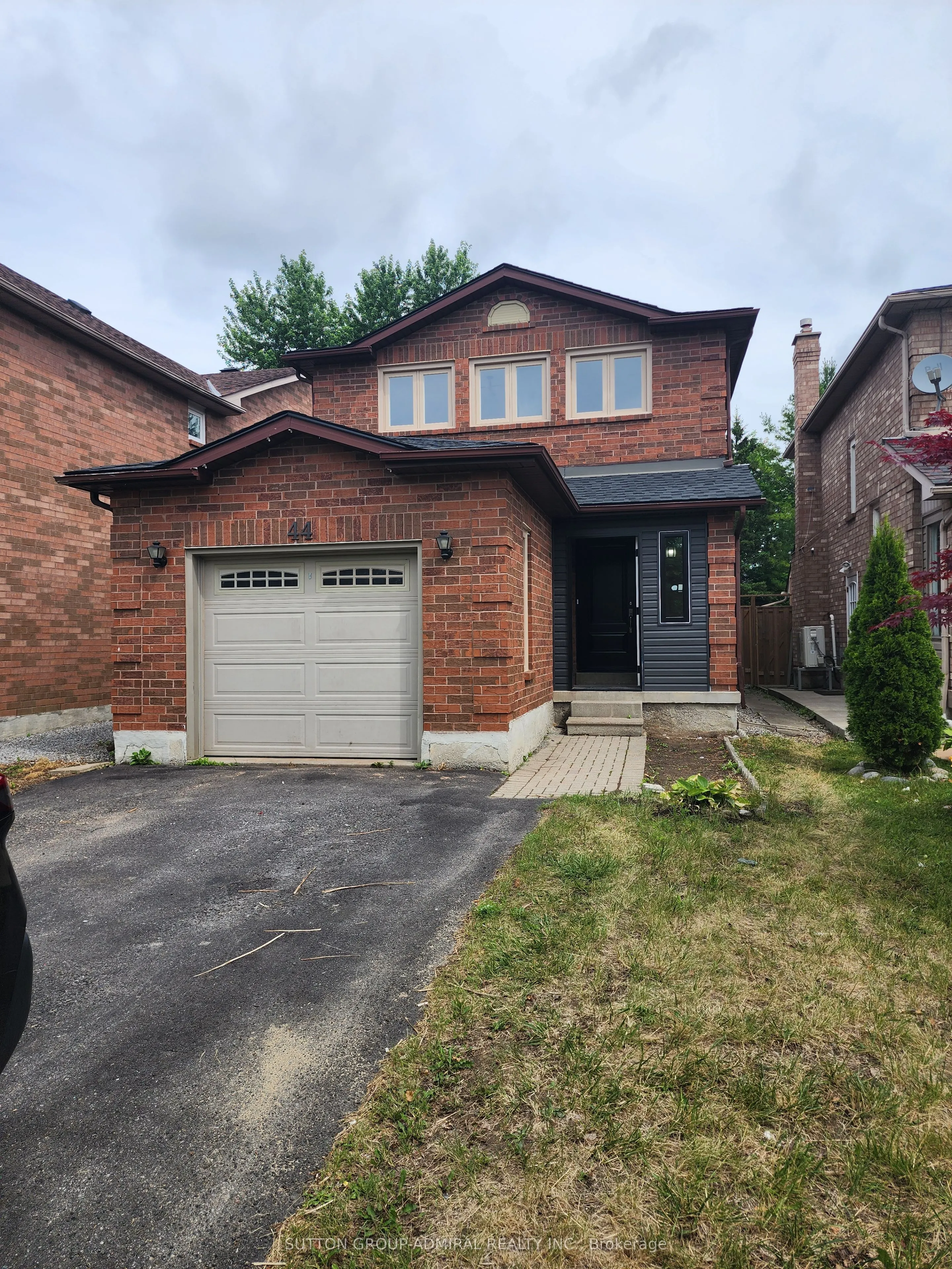 44 Bayel Crescent