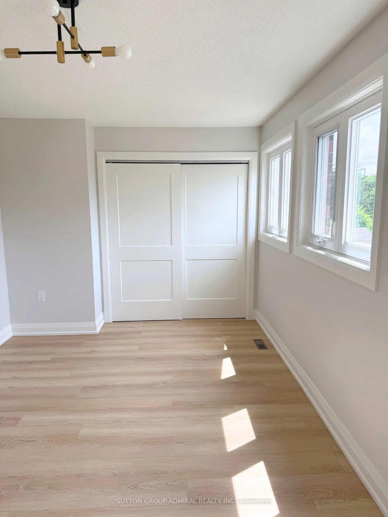 44 Bayel Crescent