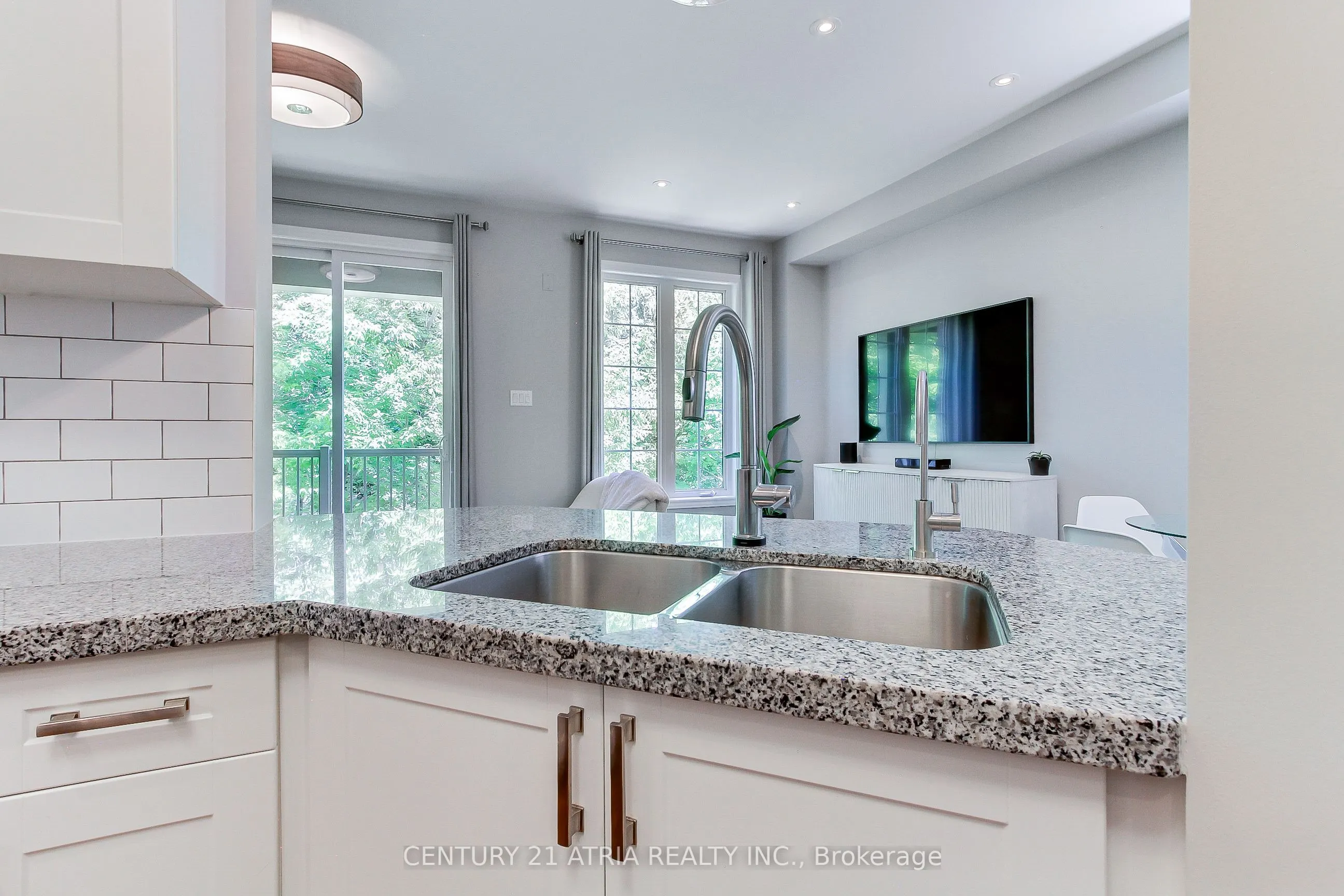 776 Harry Syratt Avenue, #37