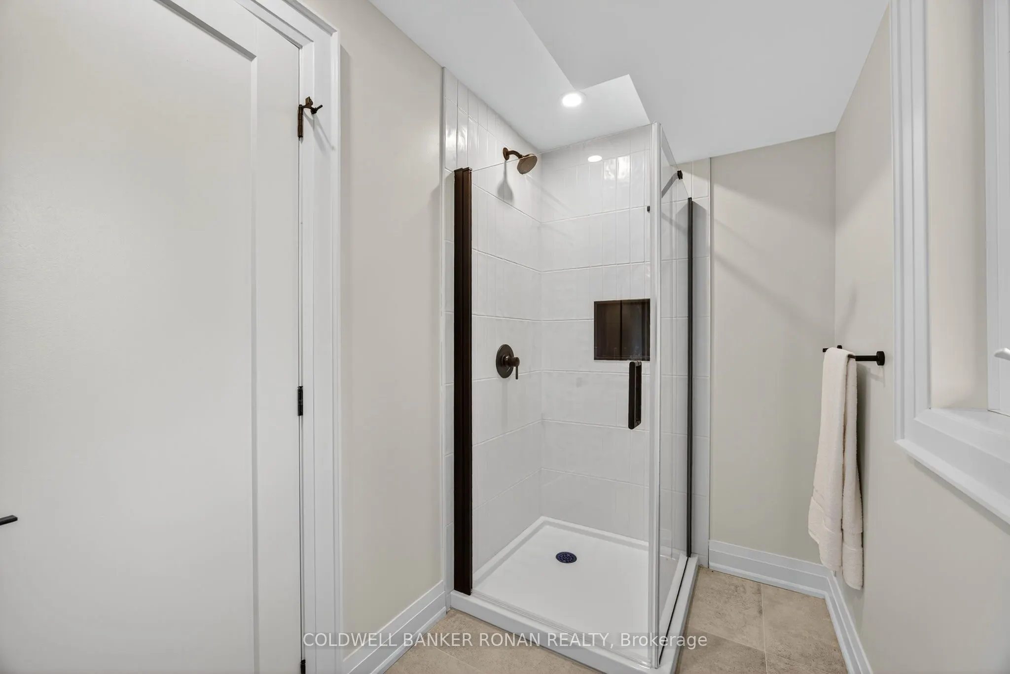993177 Mono Adjala Townline