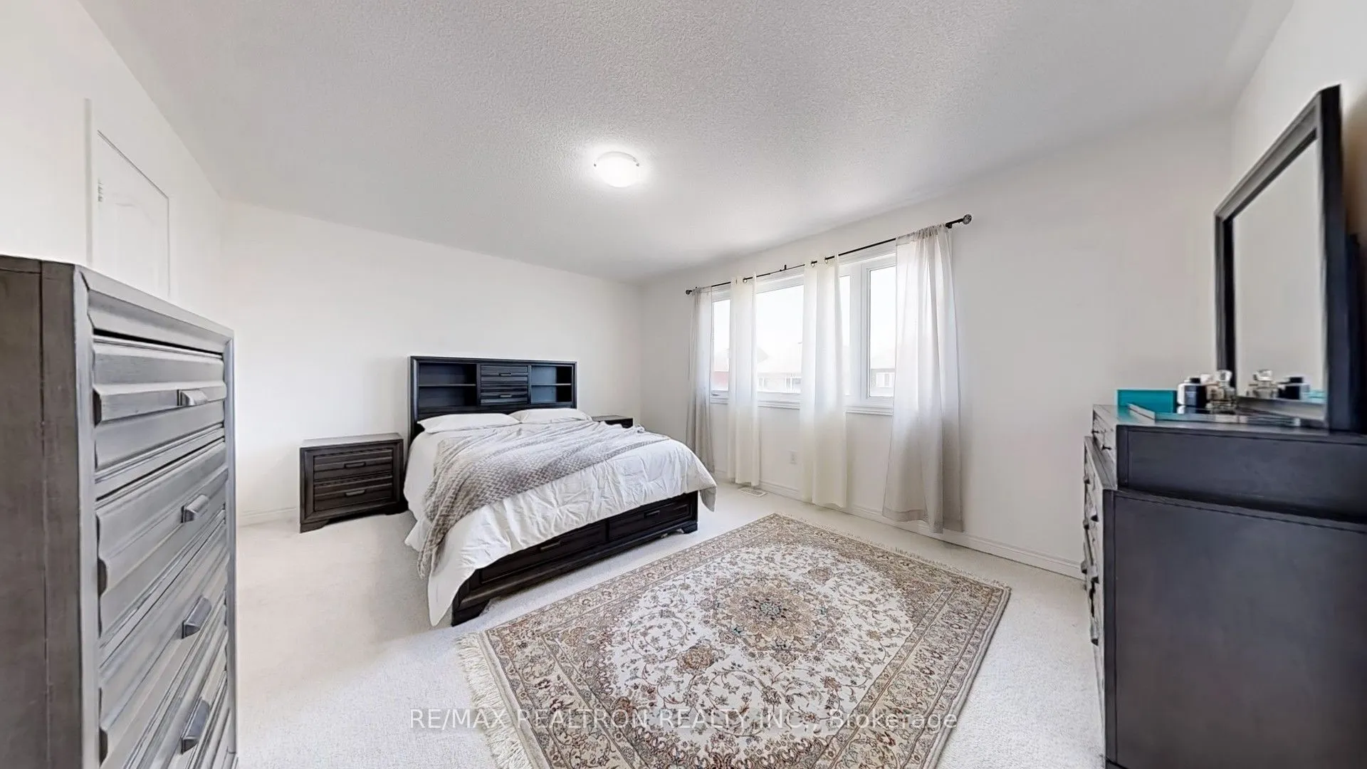 35 Amberwing Landing