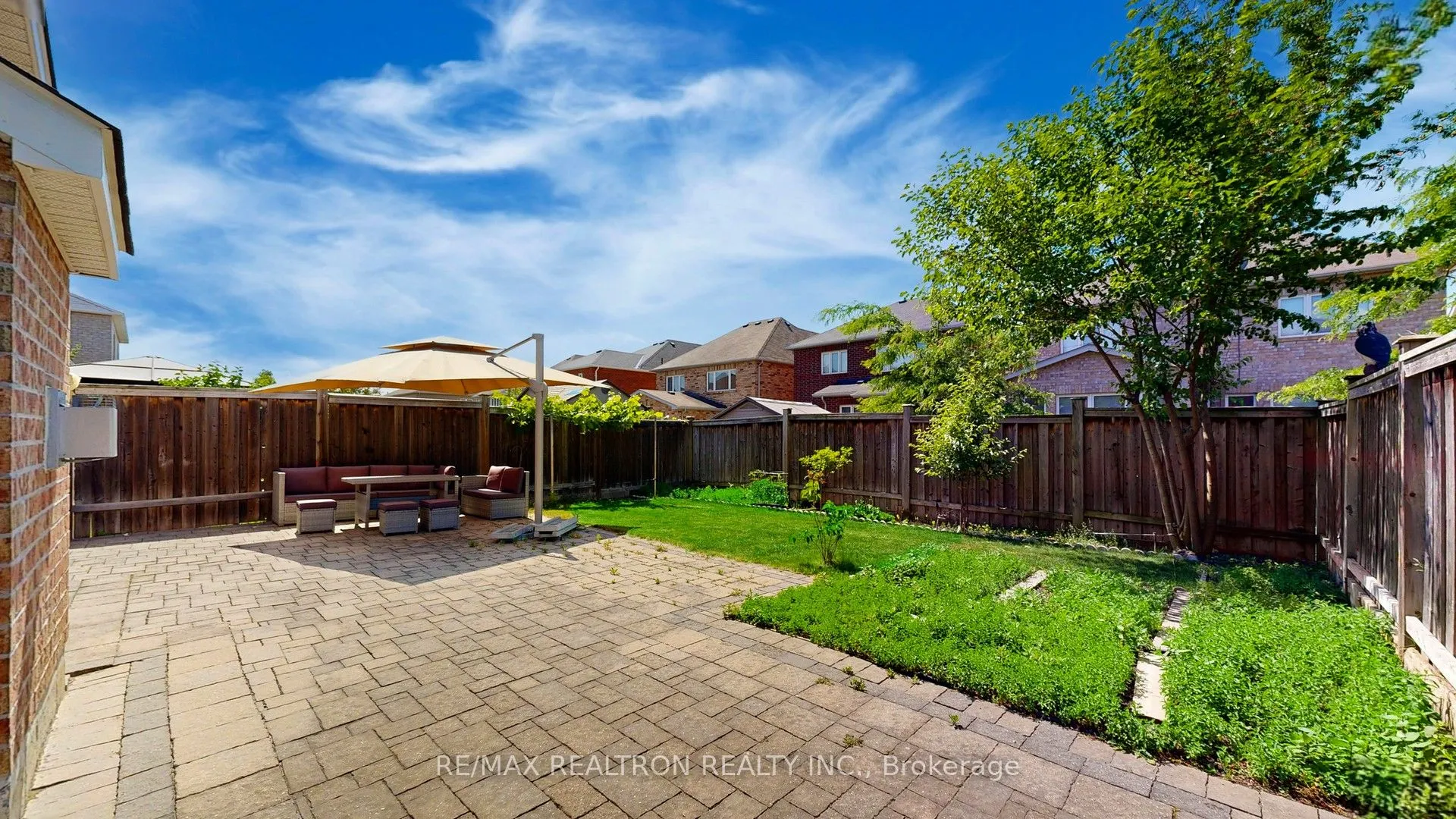 35 Amberwing Landing