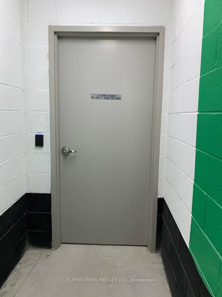 10 Gatineau Drive, #711