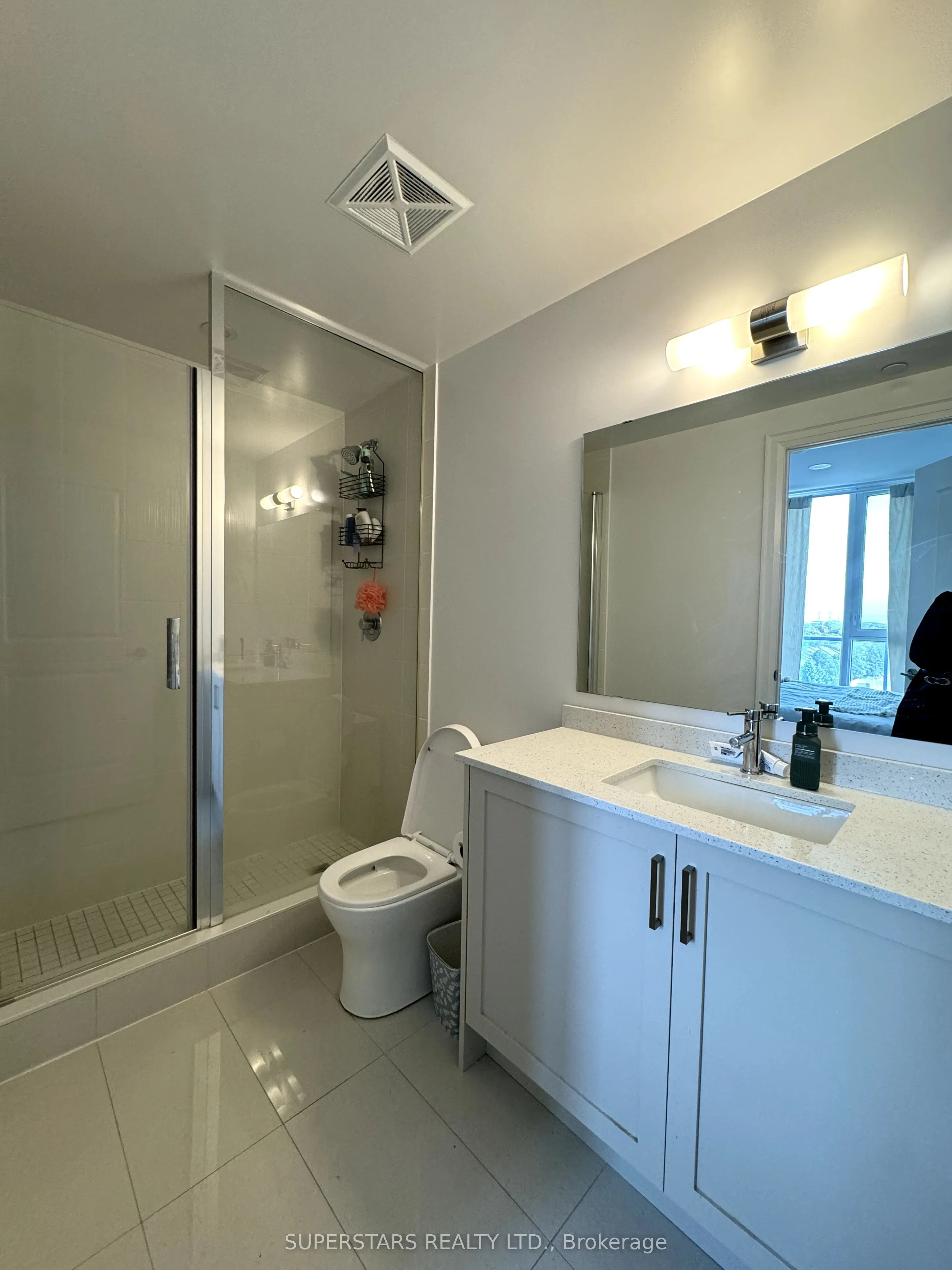 10 Gatineau Drive, #711