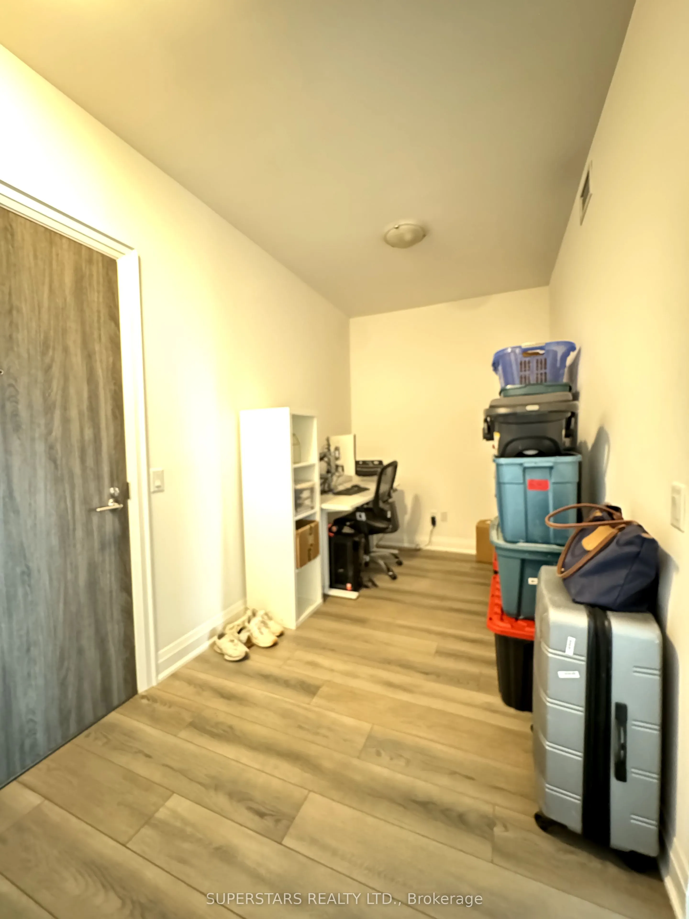 10 Gatineau Drive, #711