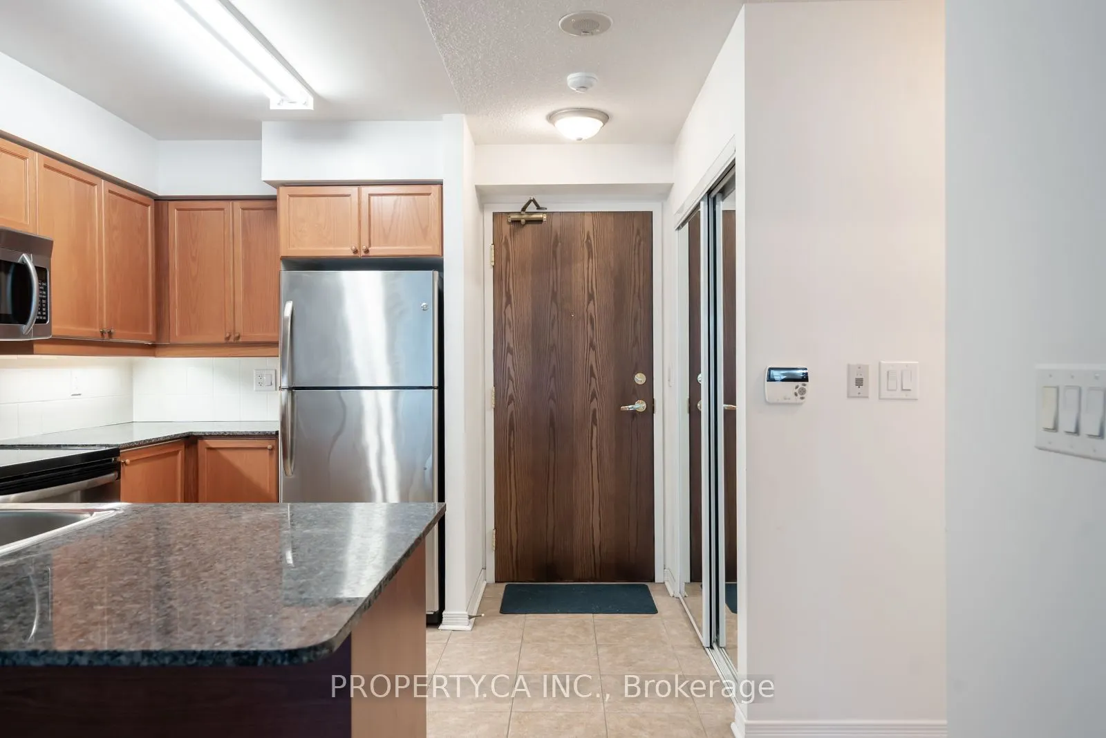 185 Oneida Crescent, #910