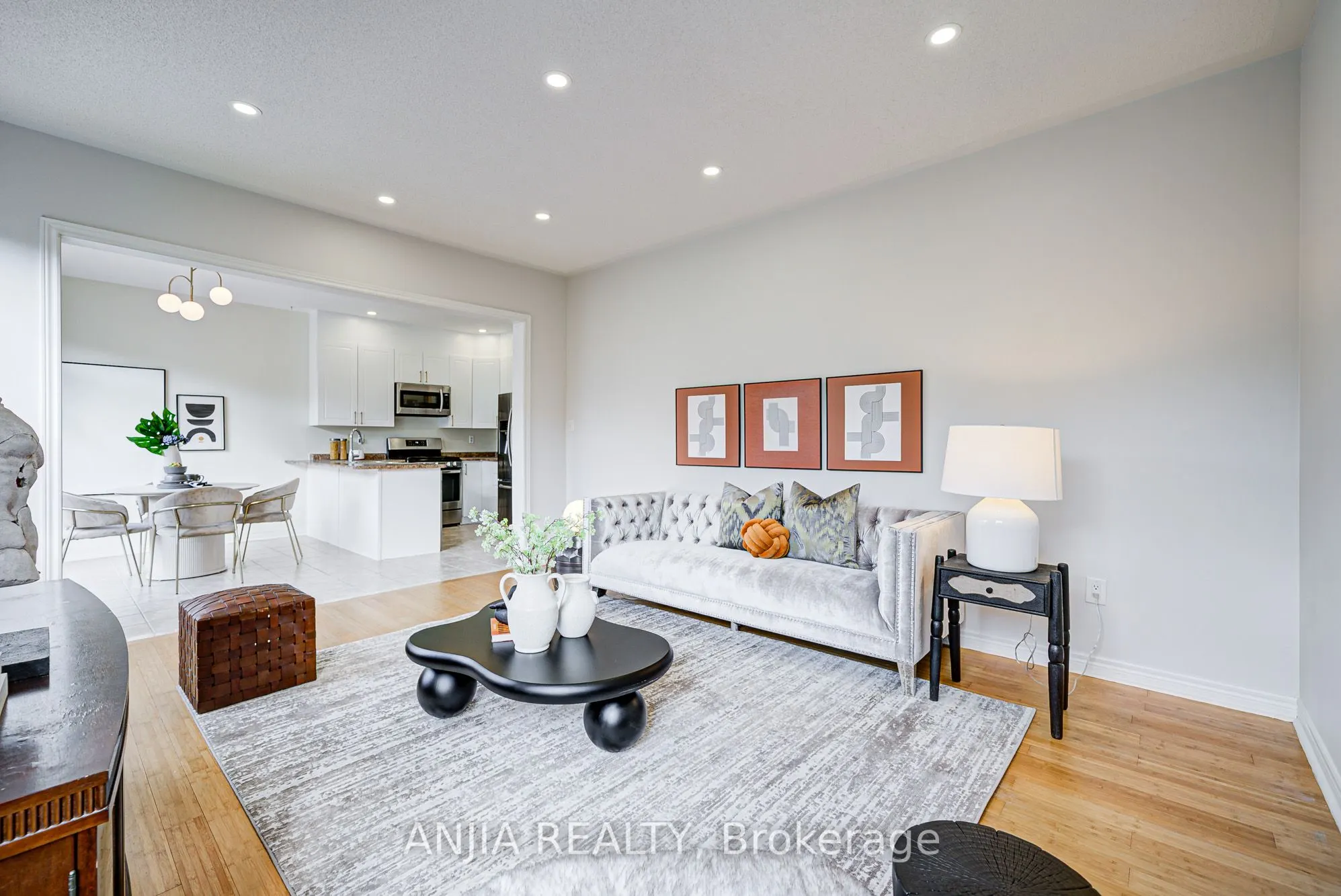 140 Edward Jefferys Avenue