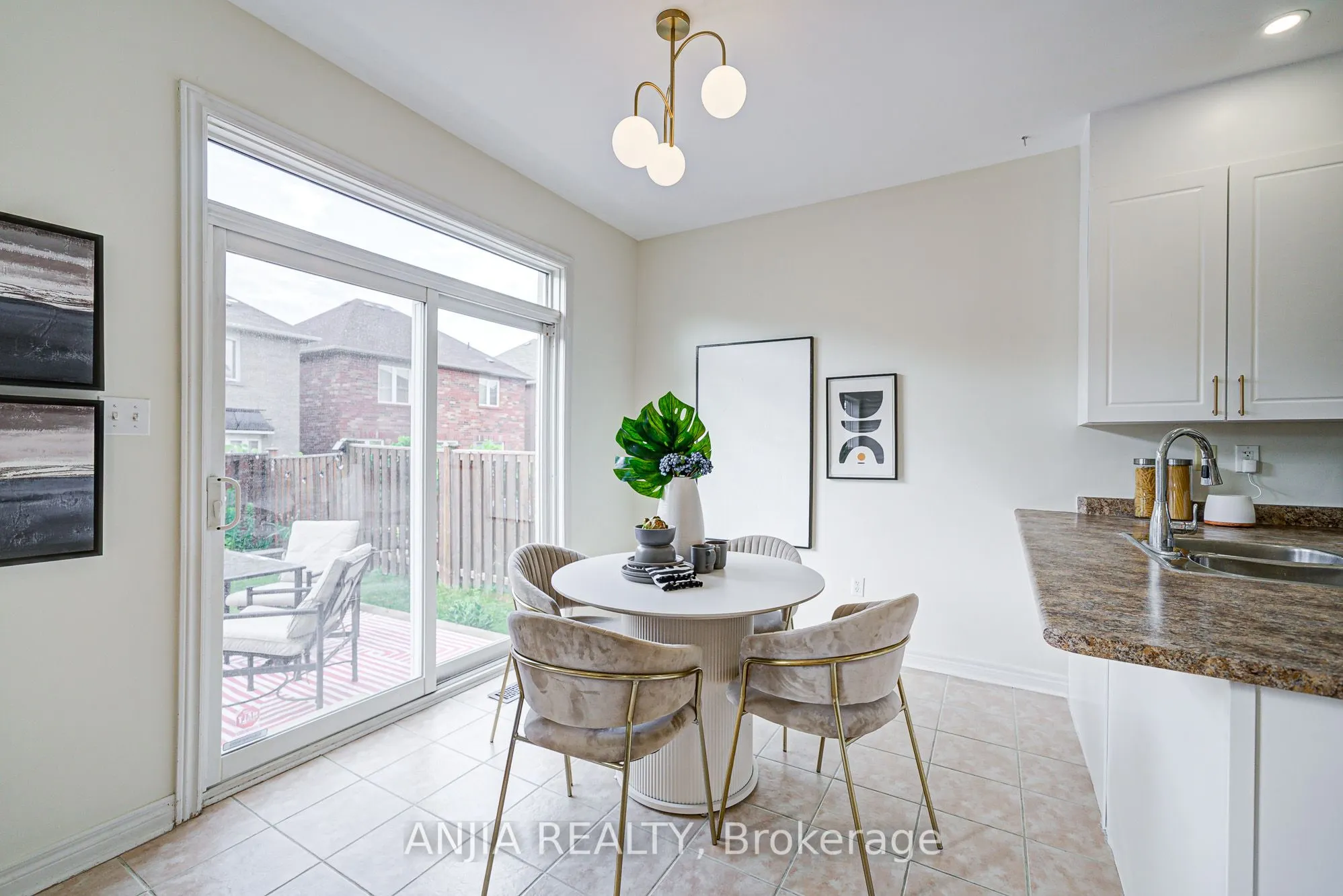140 Edward Jefferys Avenue