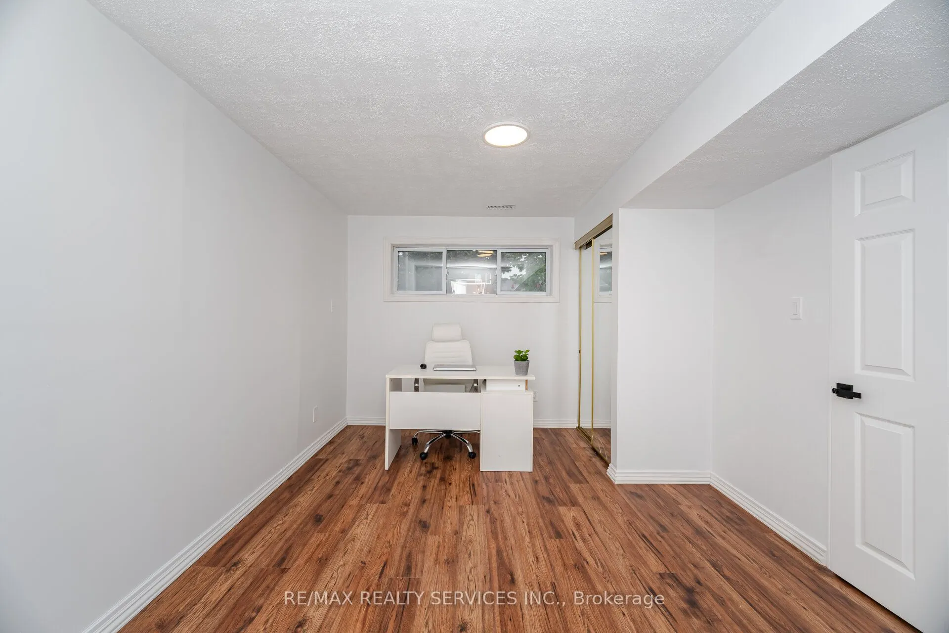 15 Berkar Street