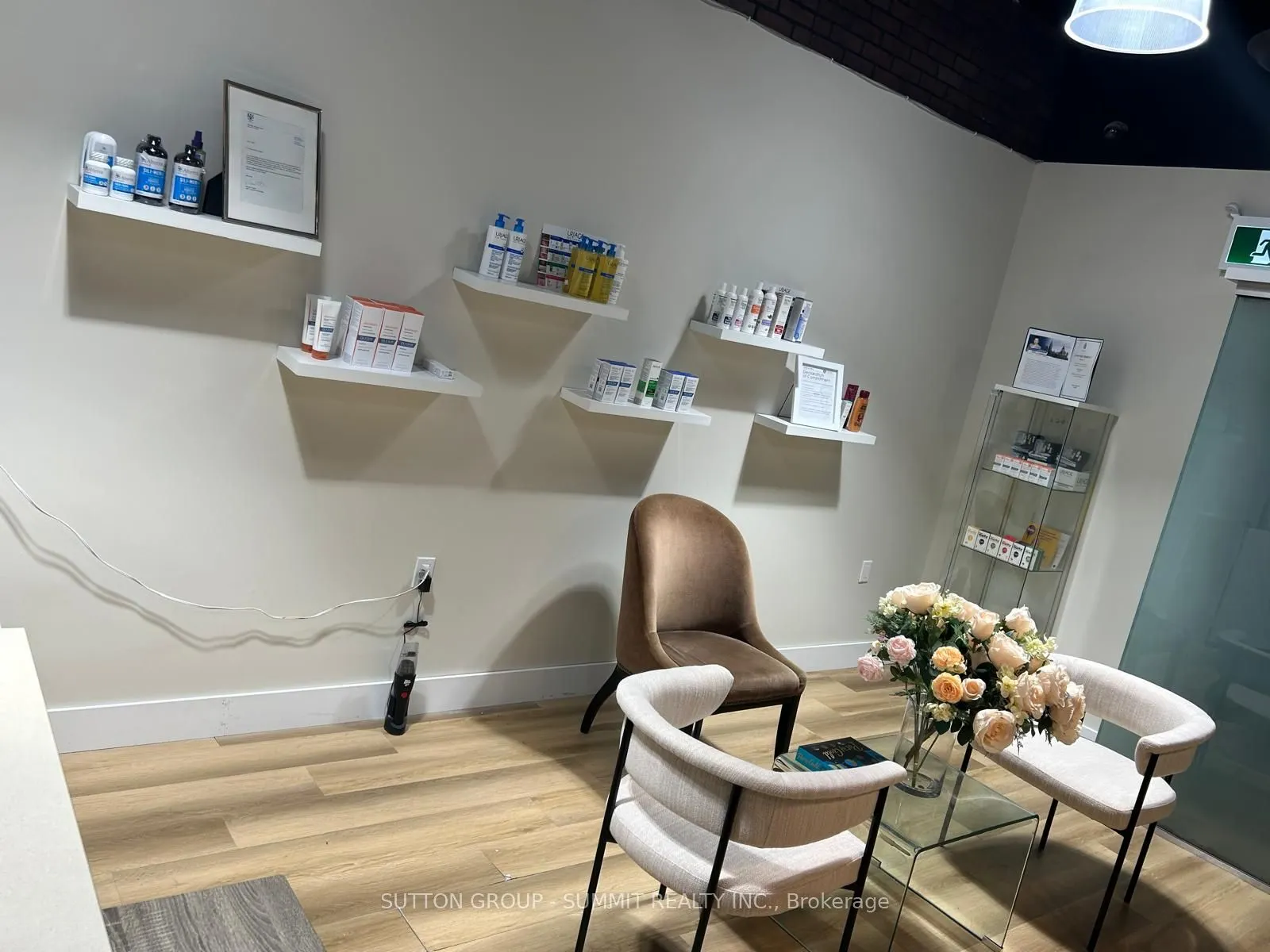 1118 CENTRE Street, #22