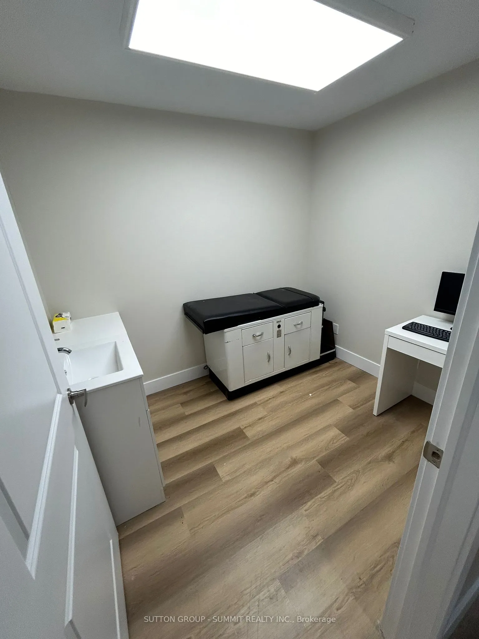 1118 CENTRE Street, #22