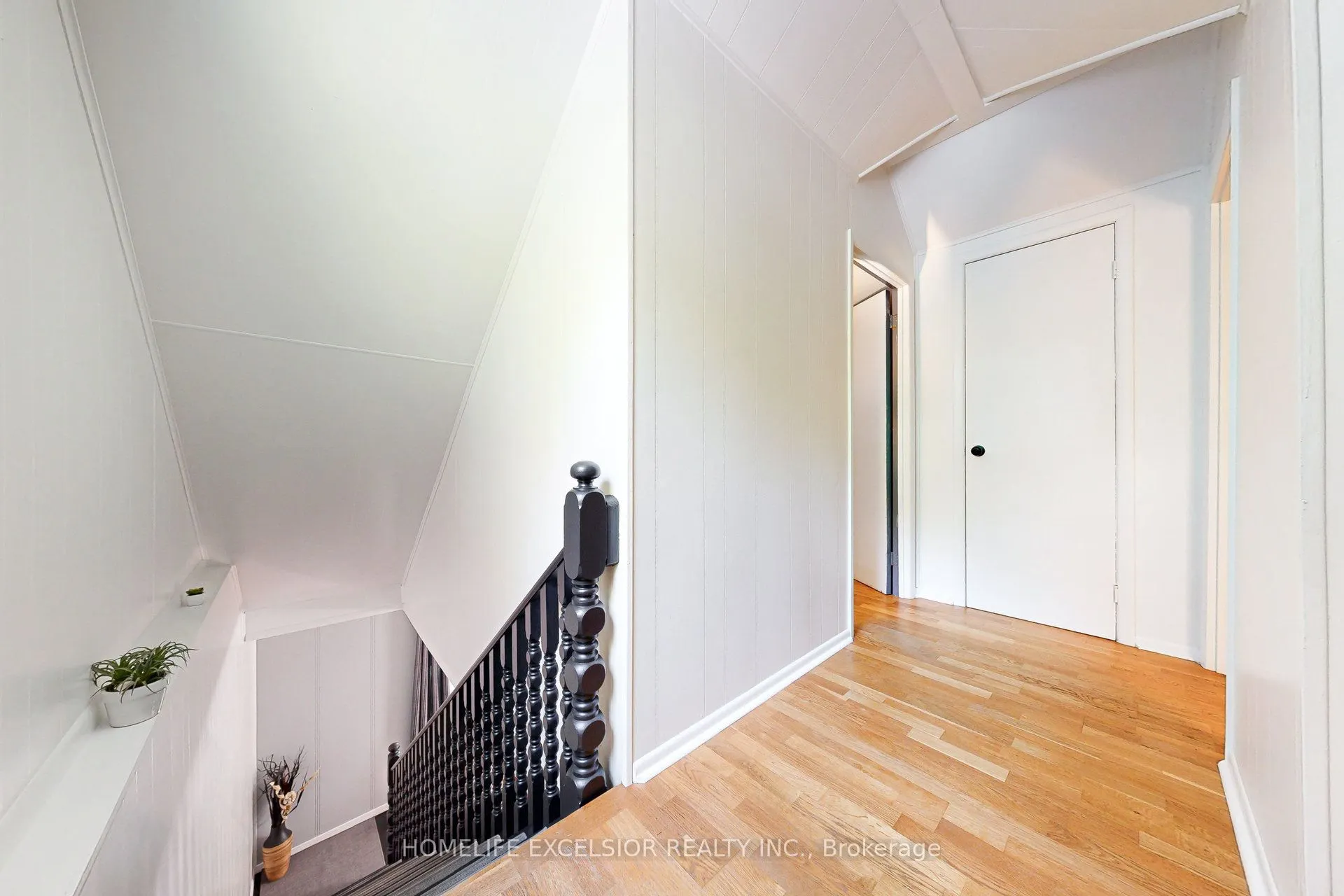 19043 Centre Street