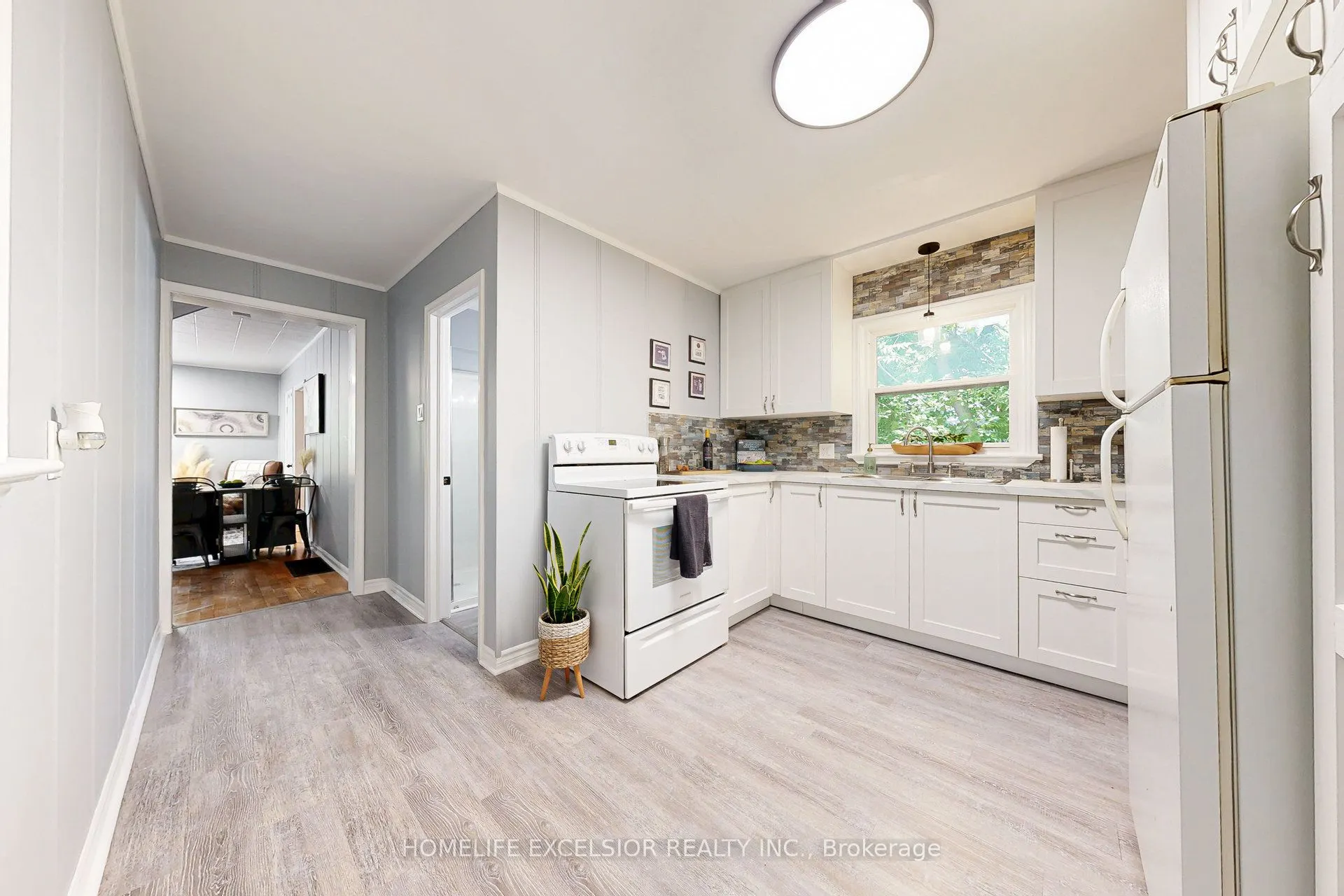 19043 Centre Street