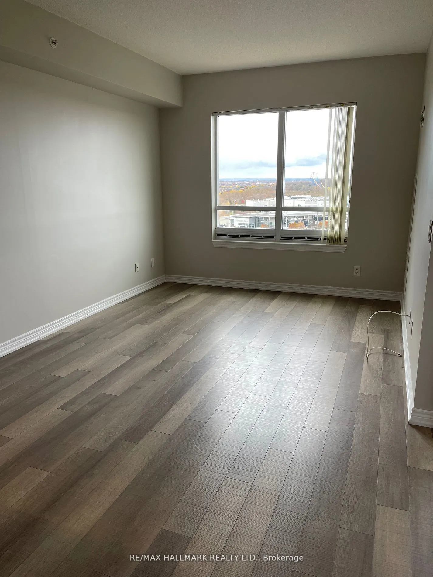 9255 Jane Street, #1004