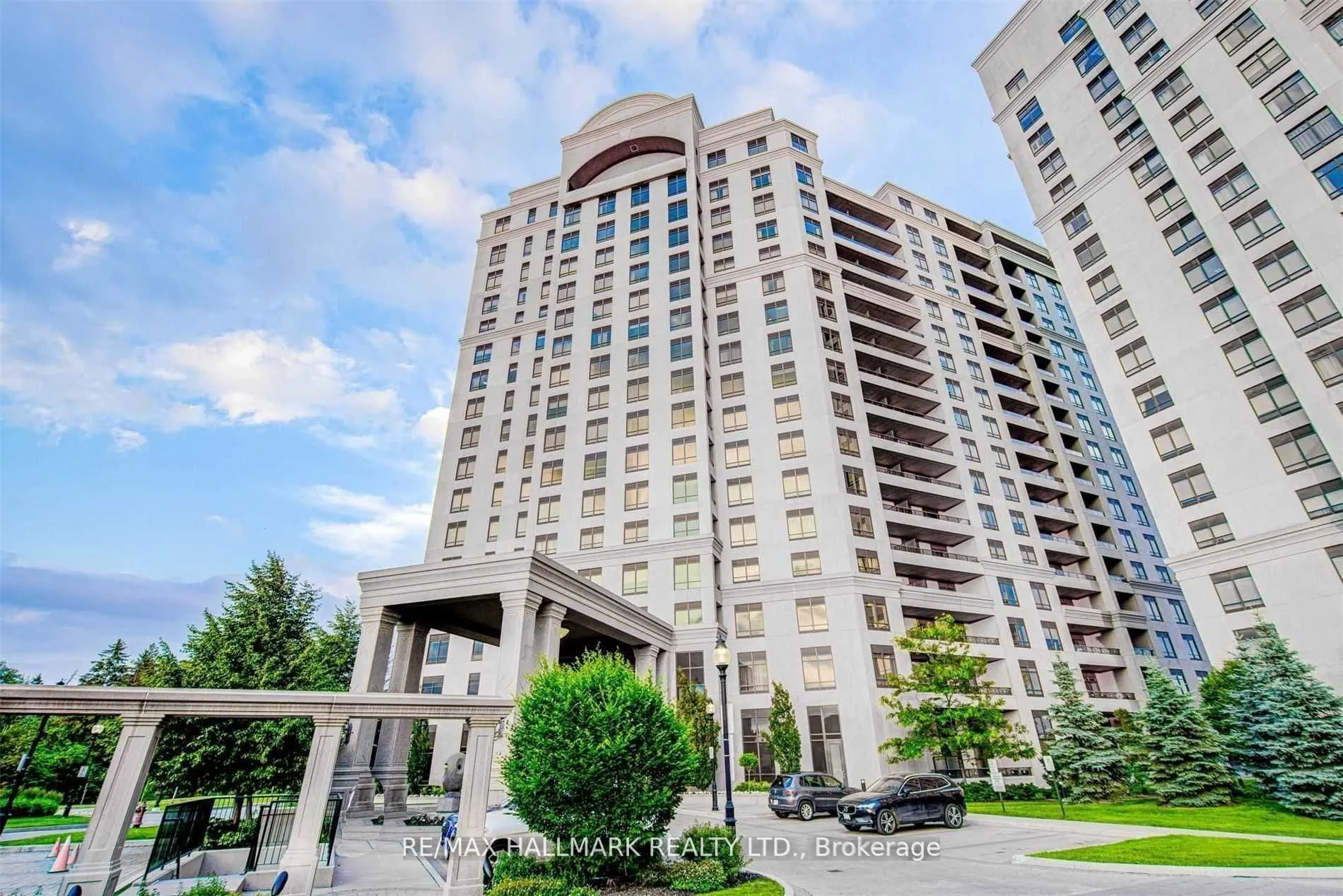 9255 Jane Street, #1004
