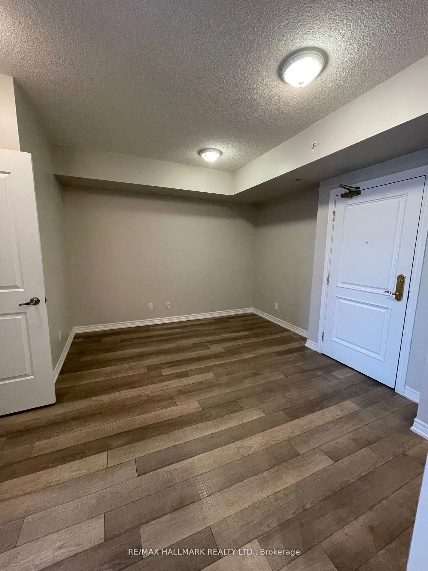 9255 Jane Street, #1004