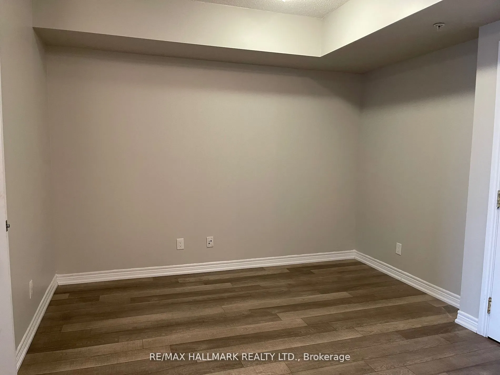 9255 Jane Street, #1004