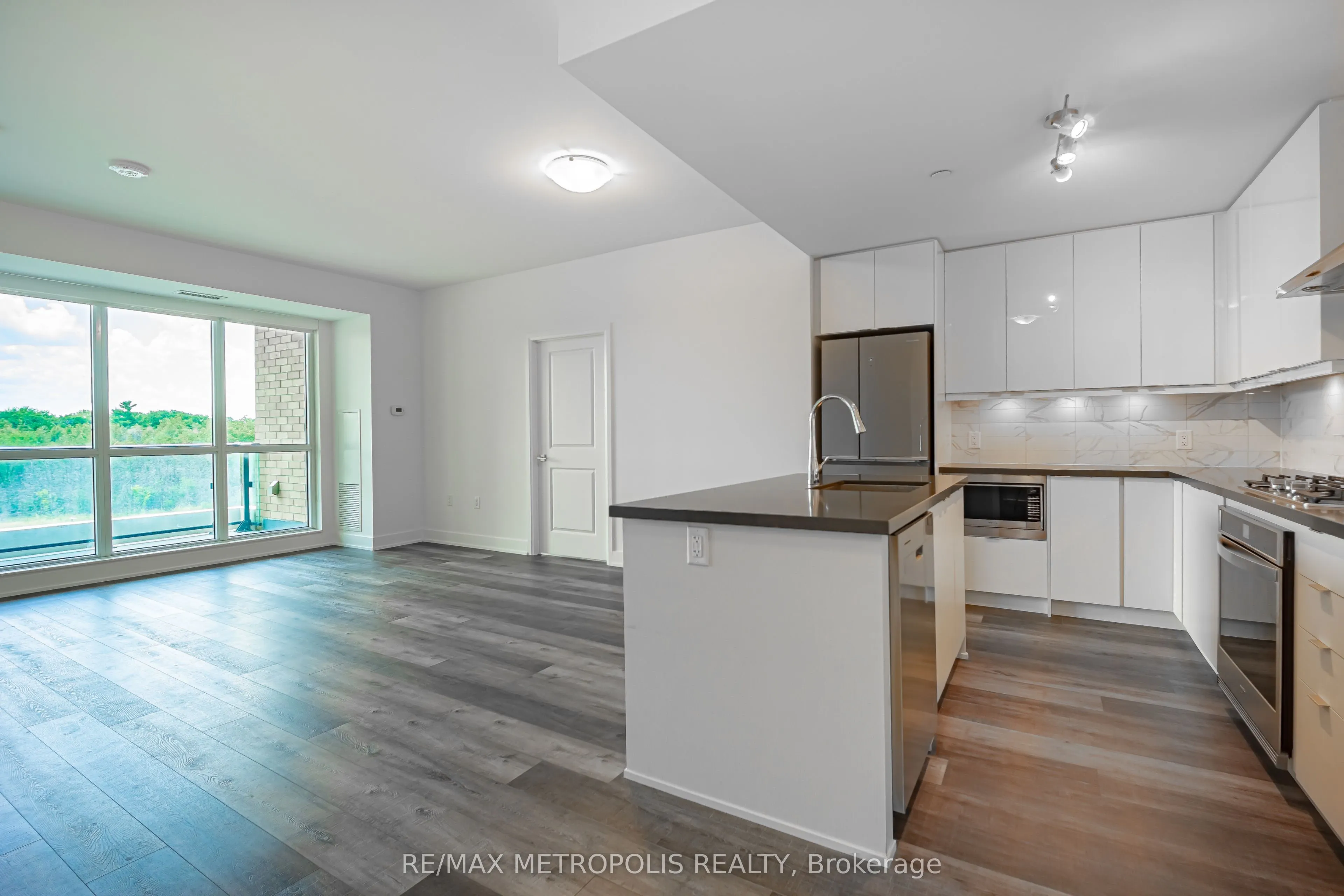 11782 NINTH Line, #413A