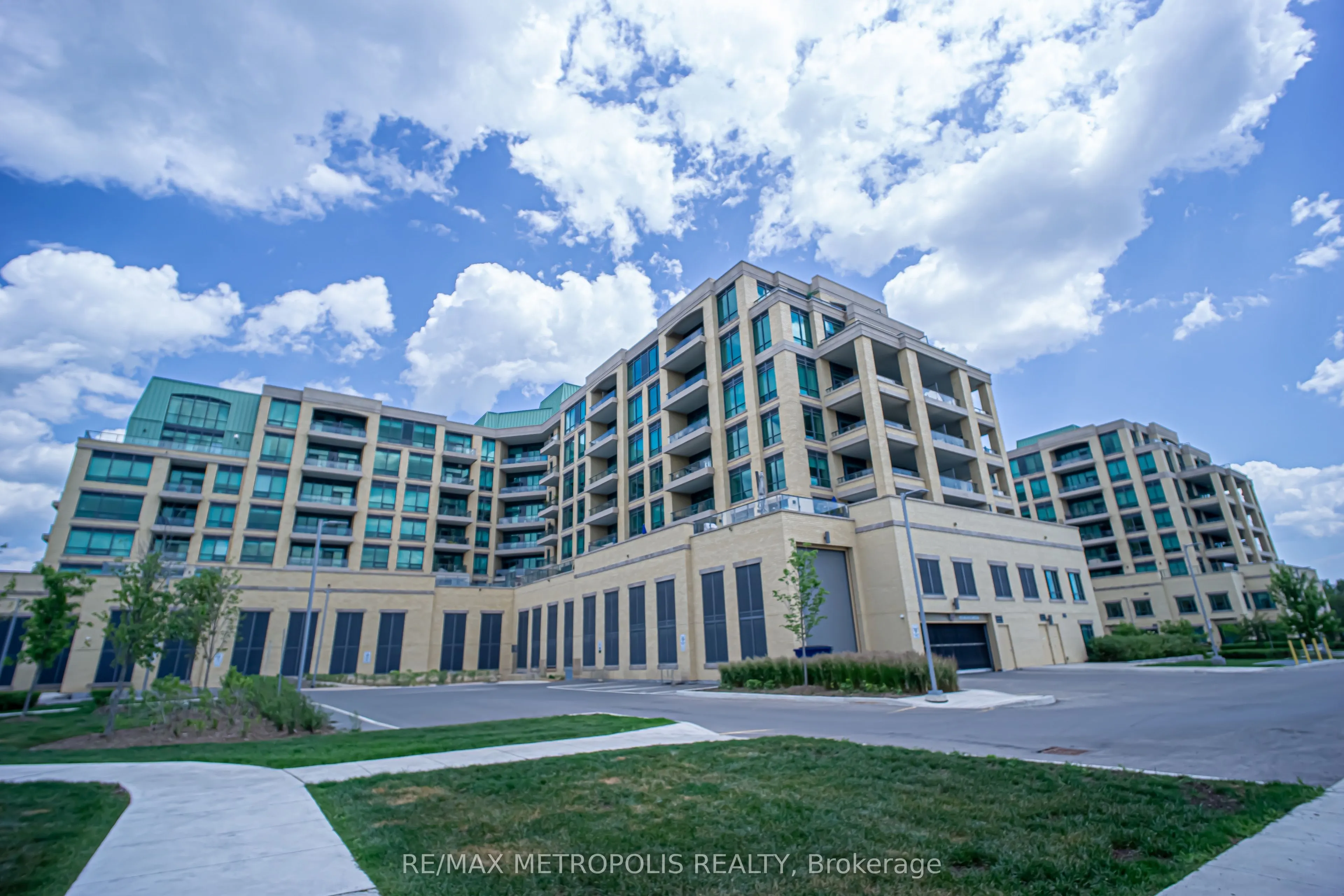 11782 NINTH Line, #413A