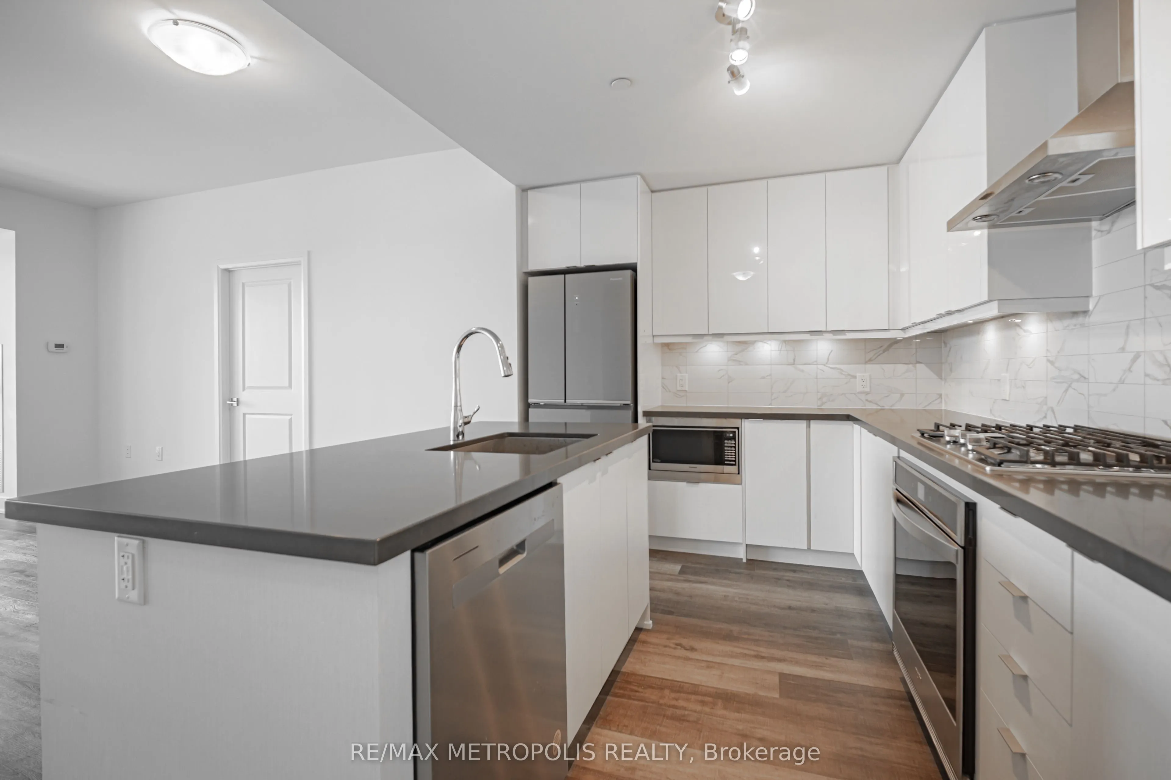 11782 NINTH Line, #413A