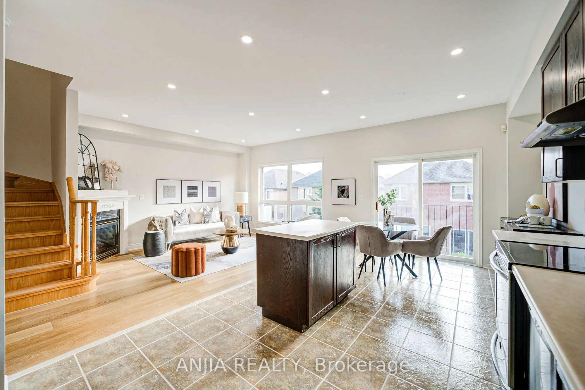 14 Fairlawn Avenue