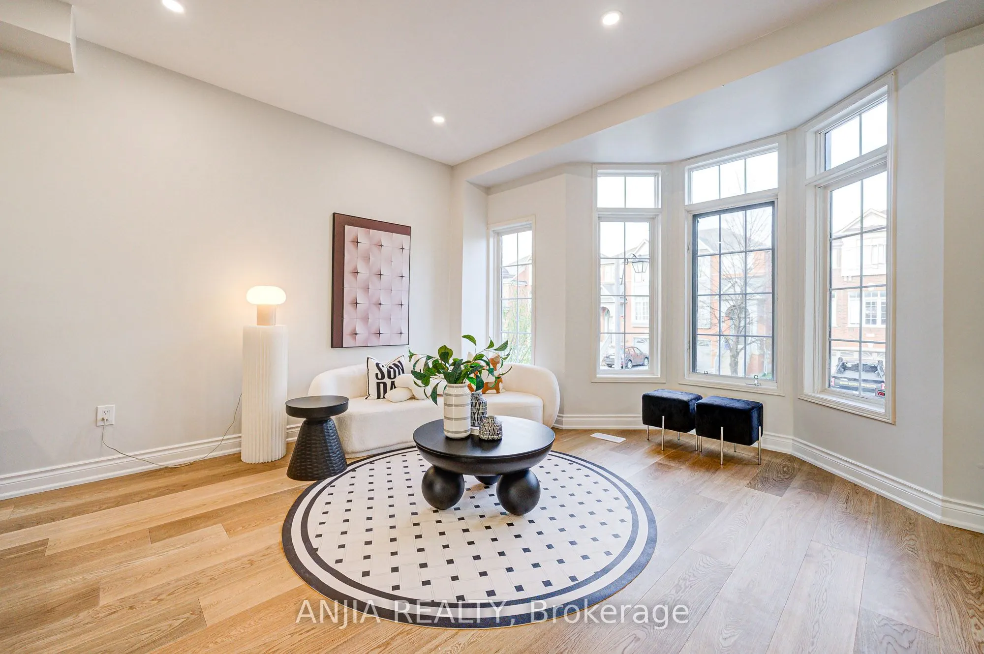 14 Fairlawn Avenue