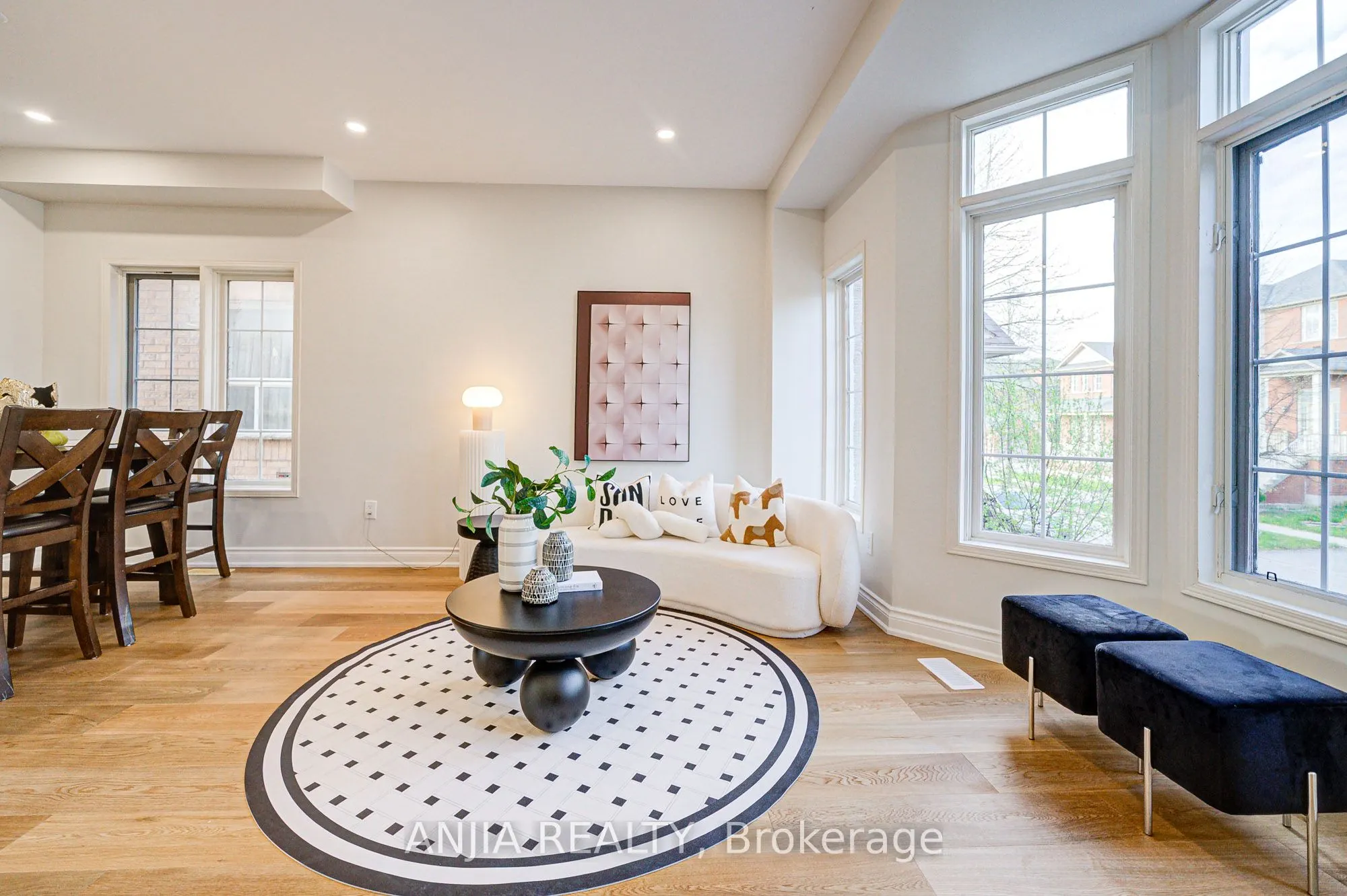 14 Fairlawn Avenue