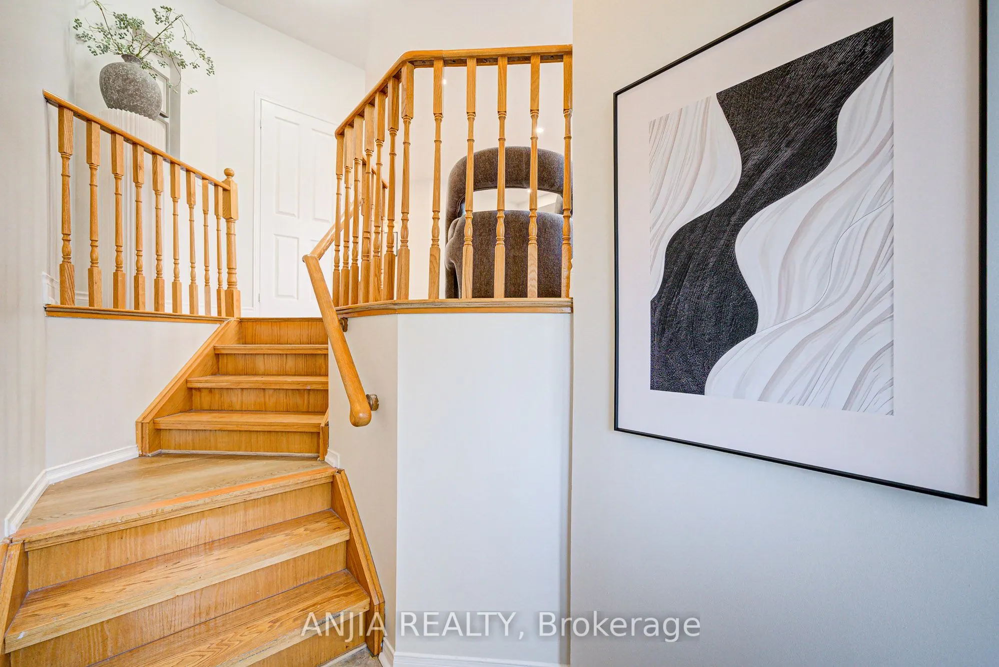 14 Fairlawn Avenue