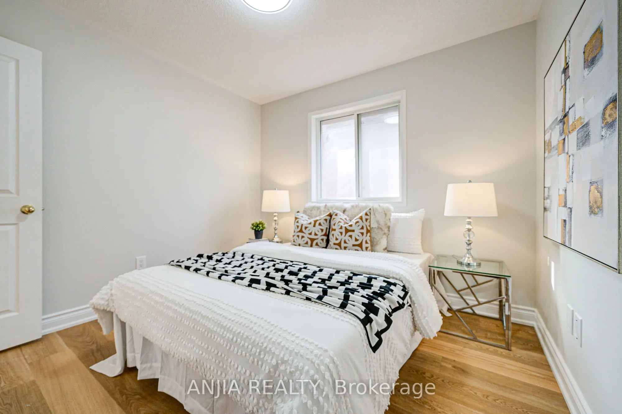 14 Fairlawn Avenue