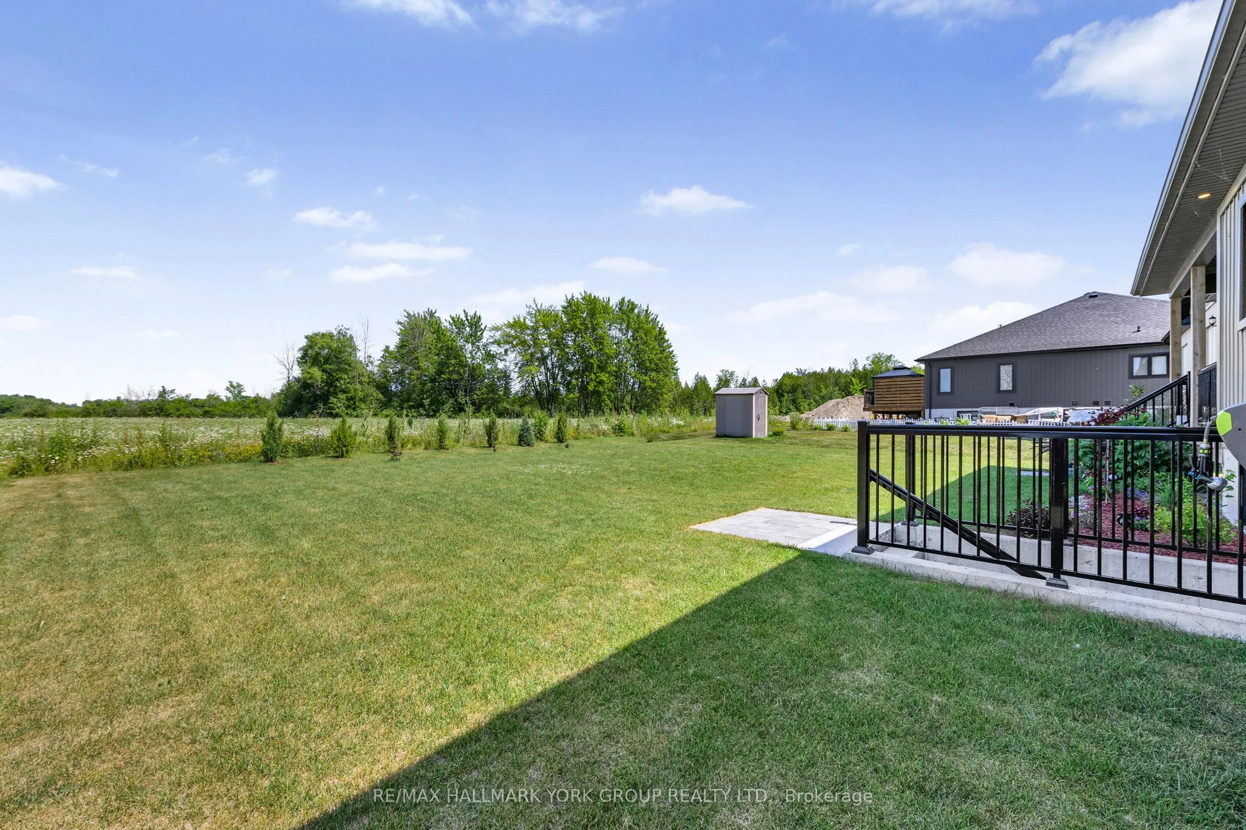843 Trivetts Road E