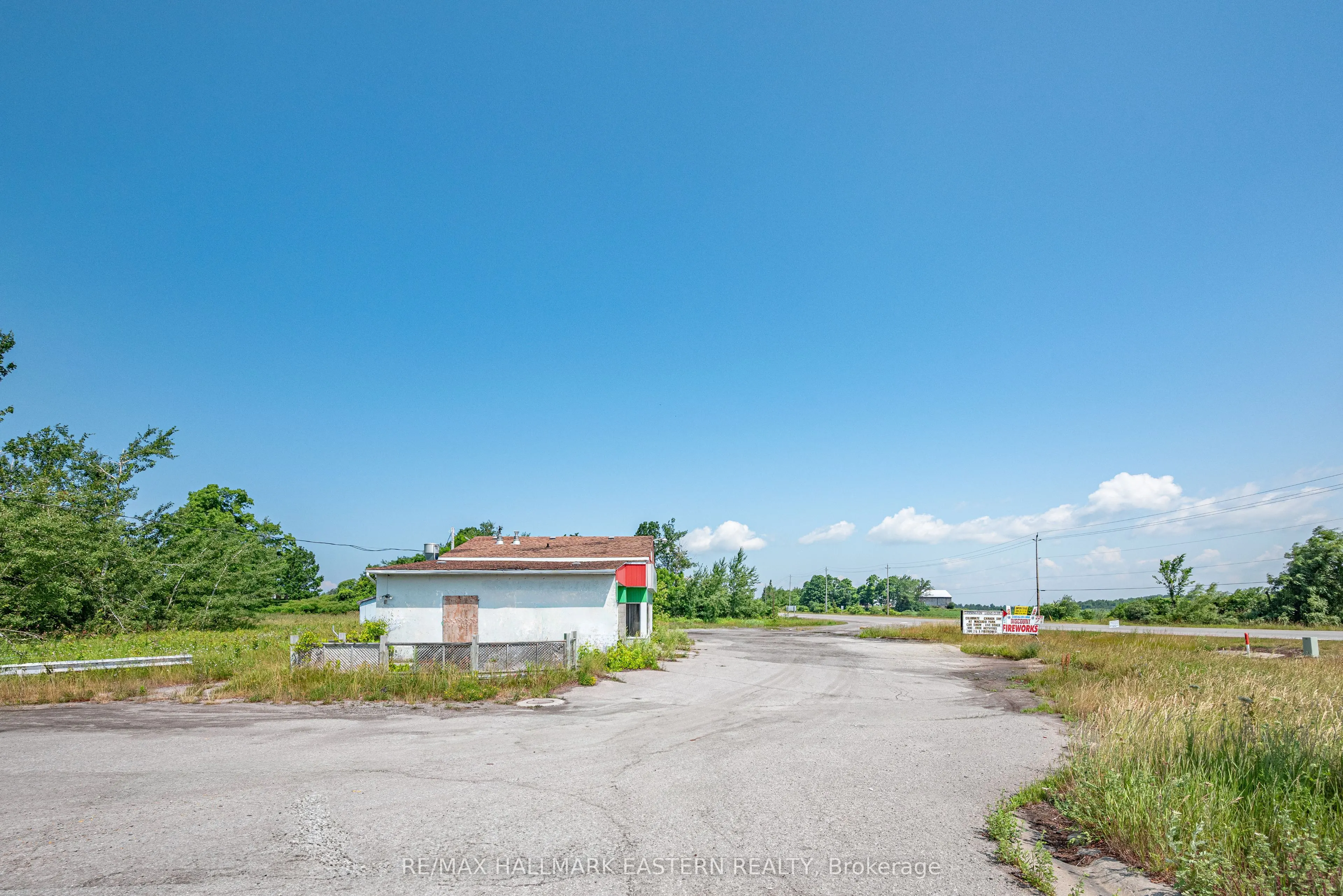1195 Durham Road 12