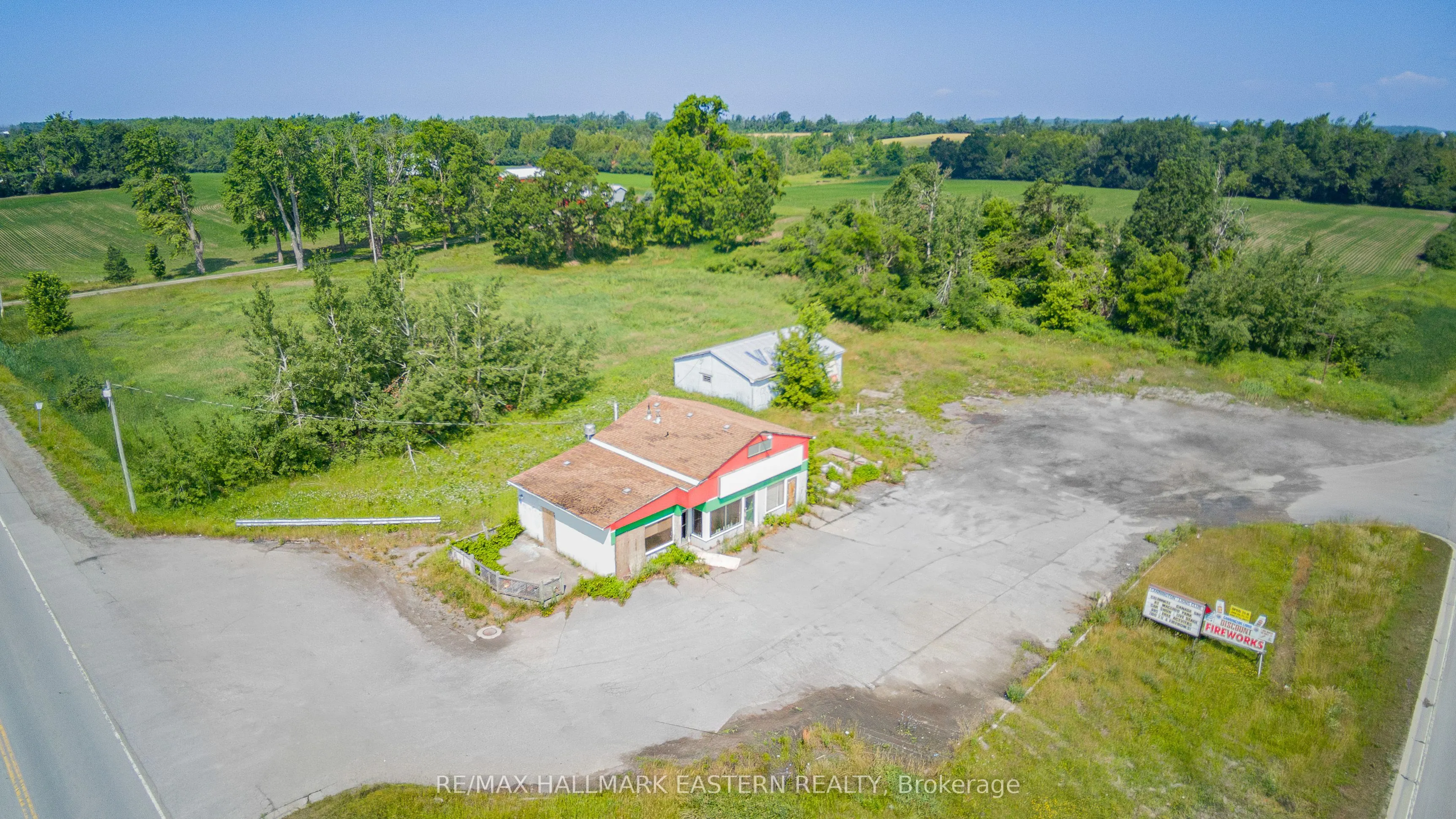 1195 Durham Road 12