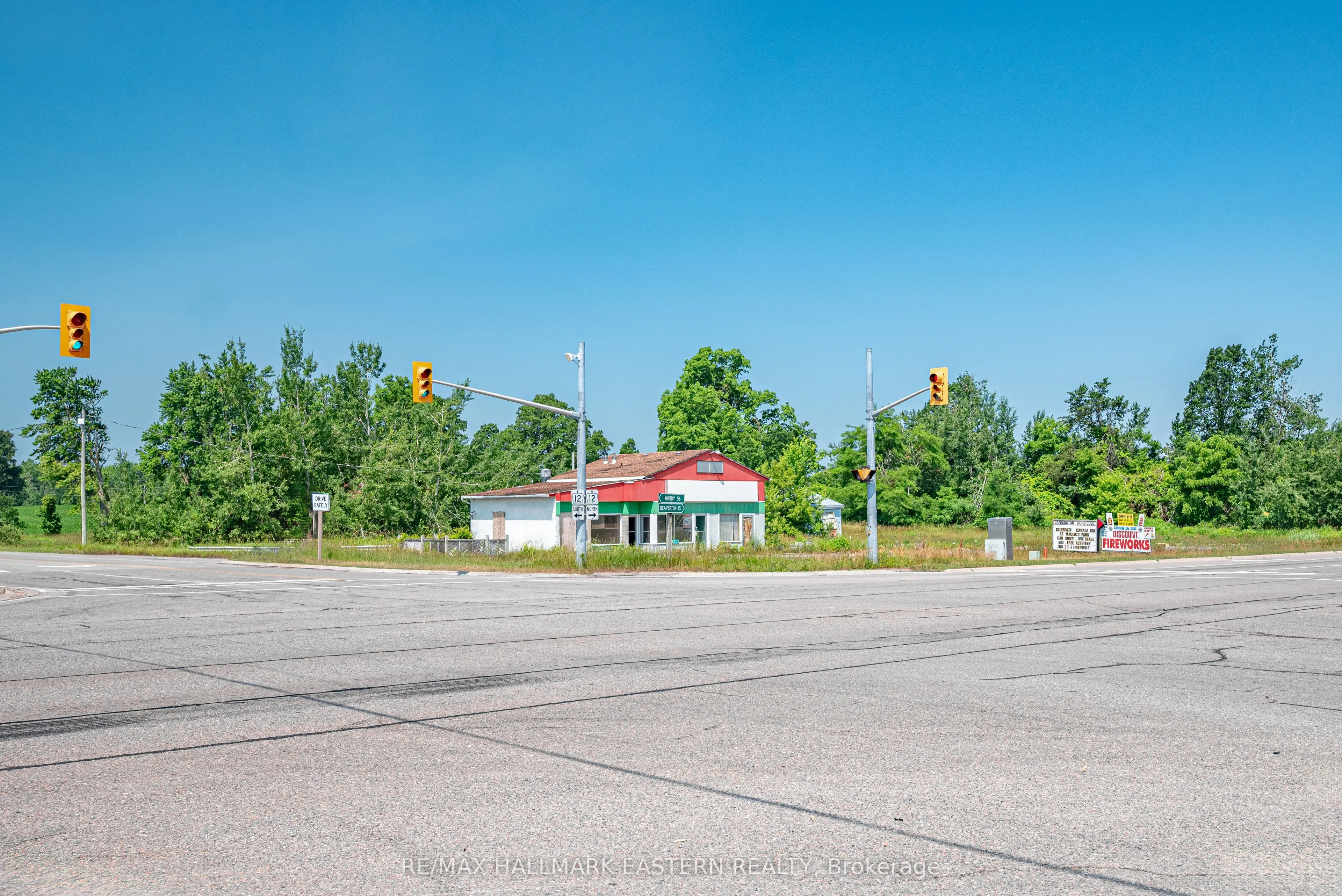 1195 Durham Road 12